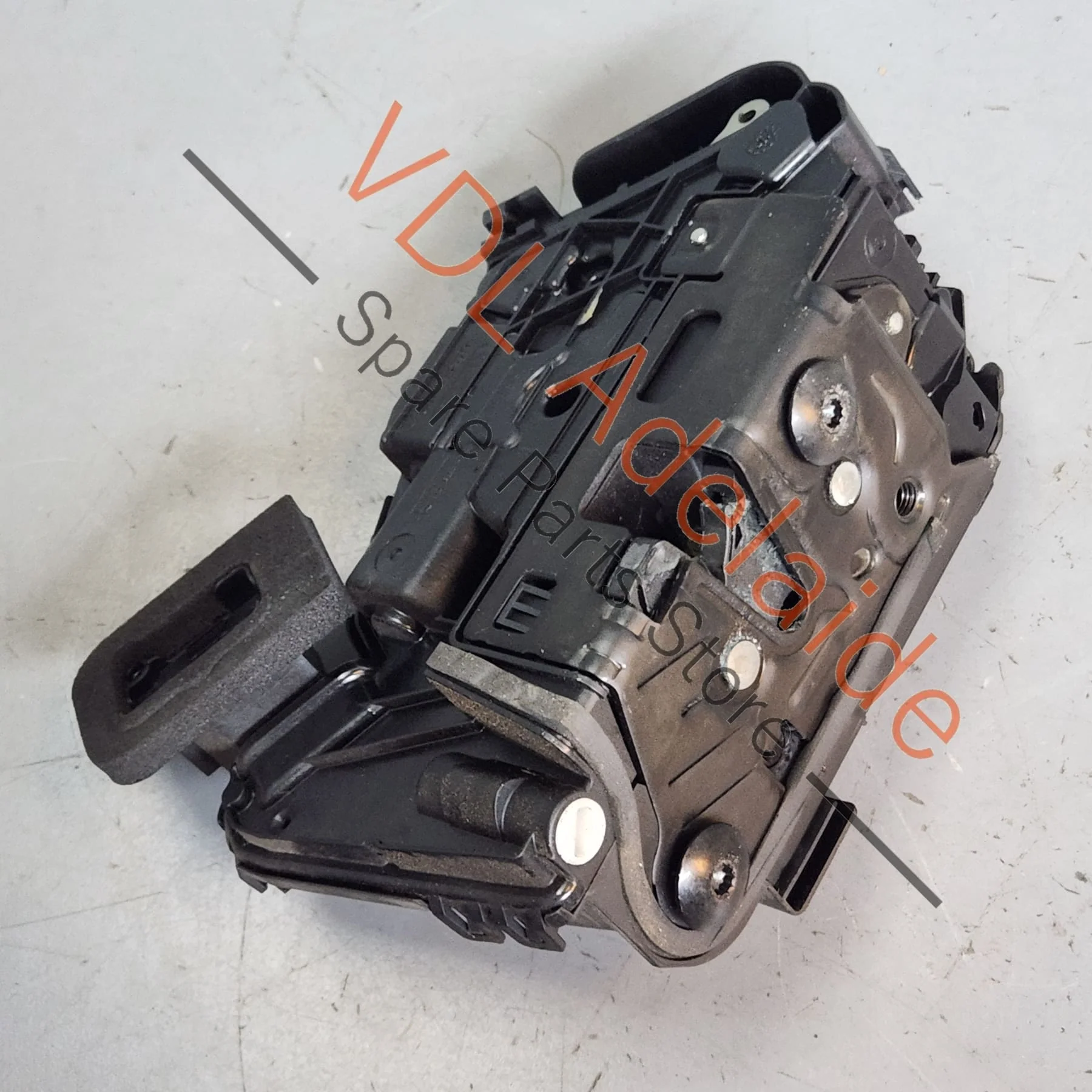 VW Front Left Door Lock Mechanism 5TC837015B - Image 3