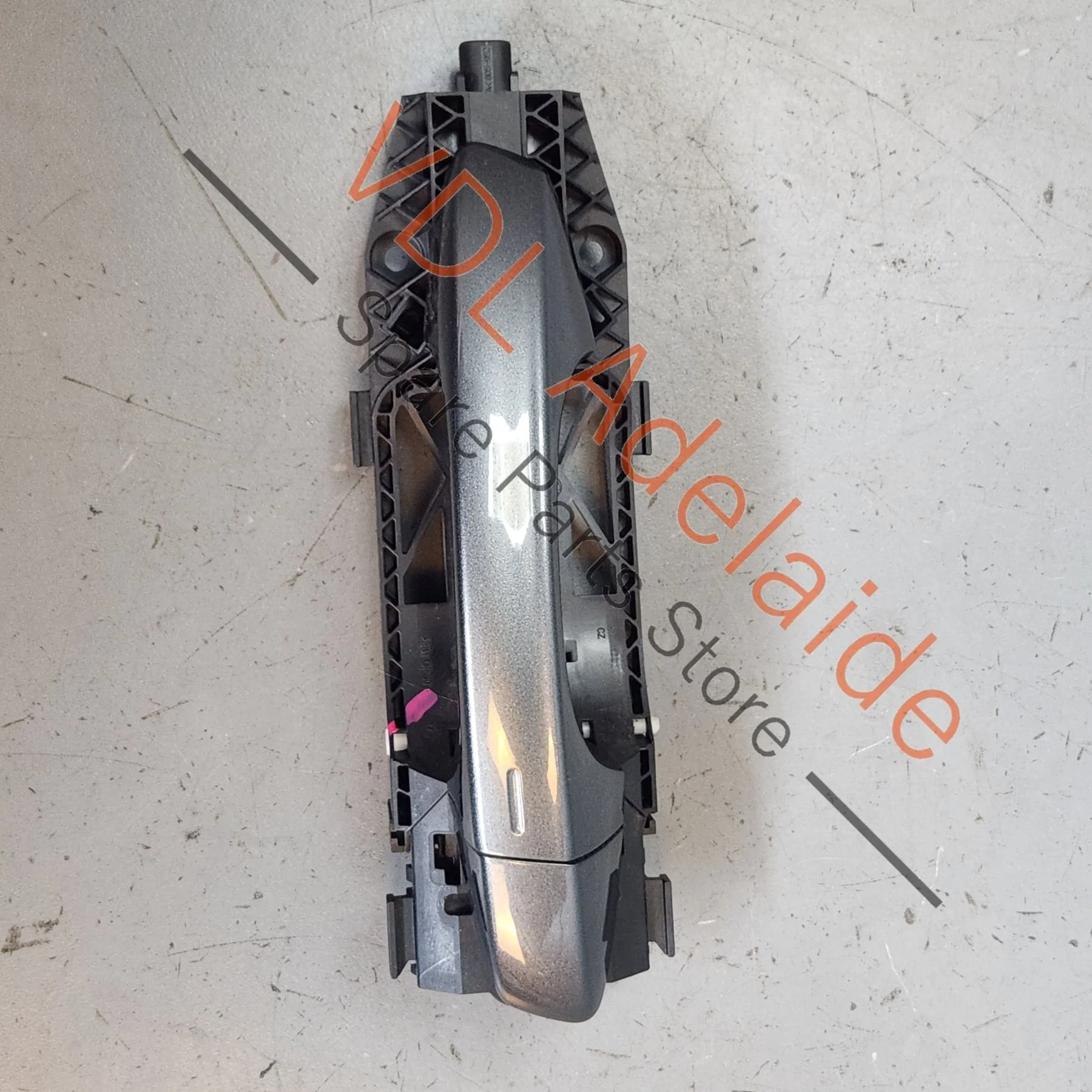 VW Golf MK7 Front Left Exterior Door Handle Keyless Entry Indium Grey LR7H X3X3 5G0837205R GRU - Image 6
