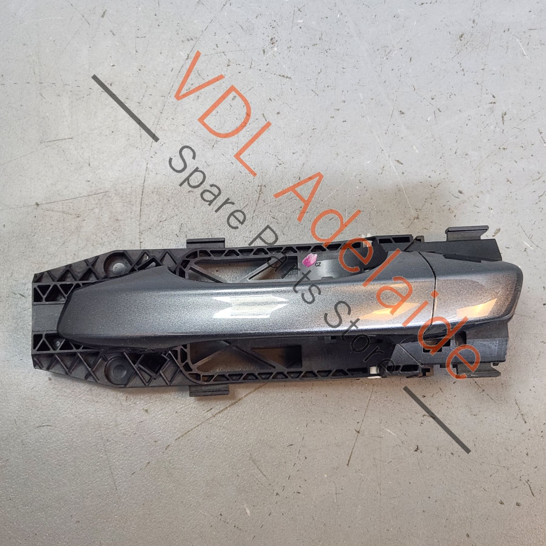 VW Golf MK7 Rear Left Exterior Door Handle Indium Grey LR7H X3X3 5G0837205N GRU