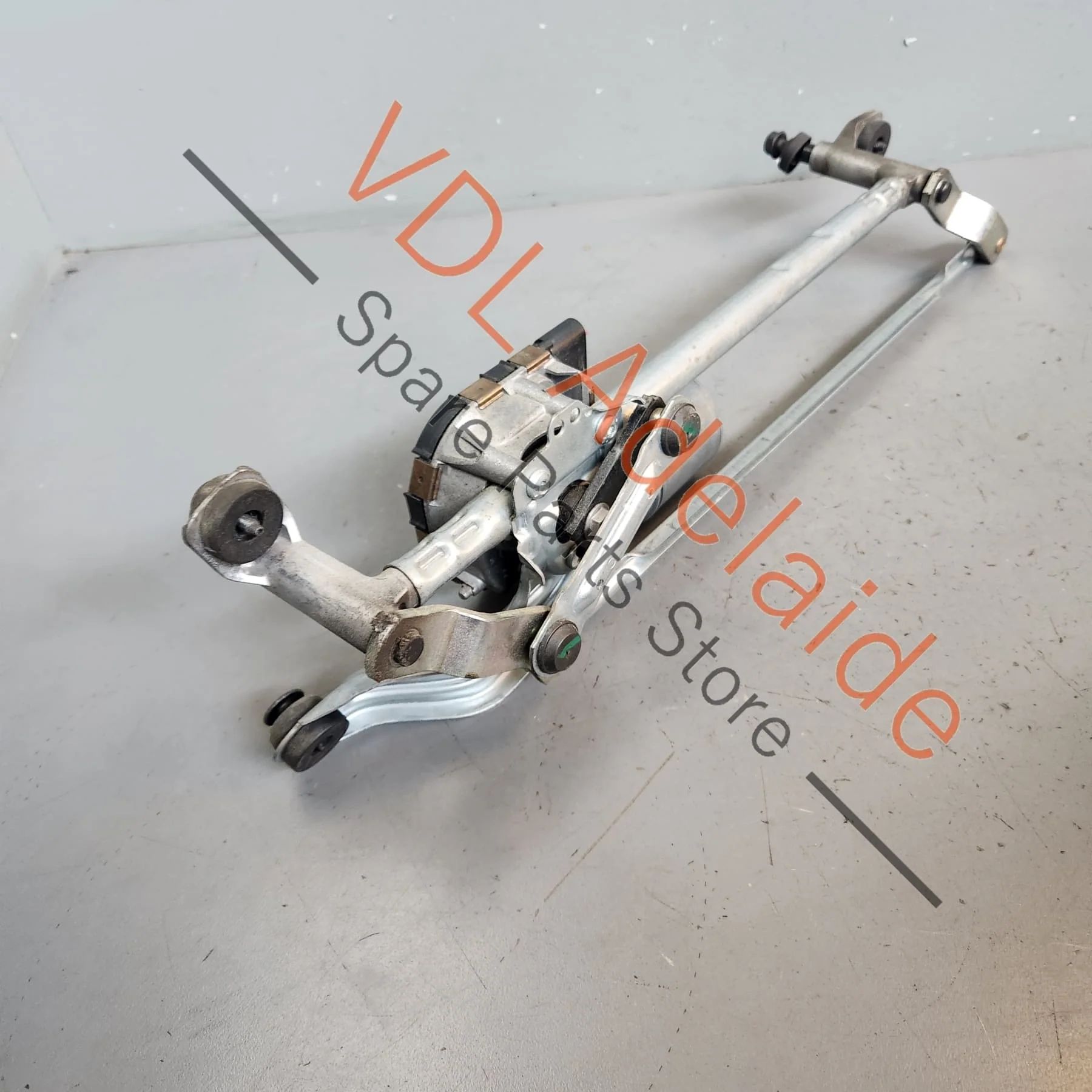 VW Golf MK7 Front Windscreen Windshield Wiper Motor Assembly 5G2955023C - Image 2