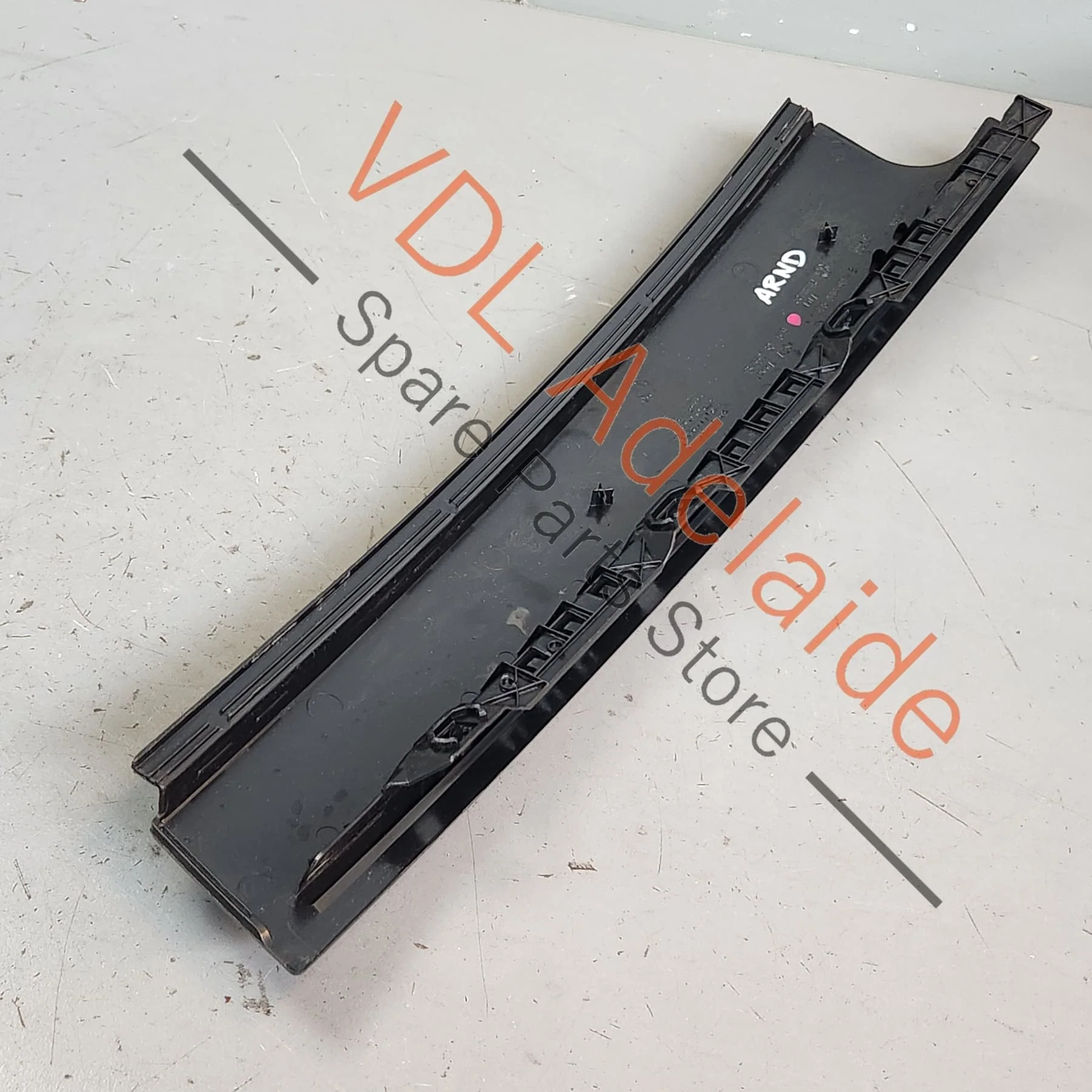 VW Golf GTi Mk7 Rear Left Exterior Pillar Trim for Door Window Frame 5G6839901B - Image 2