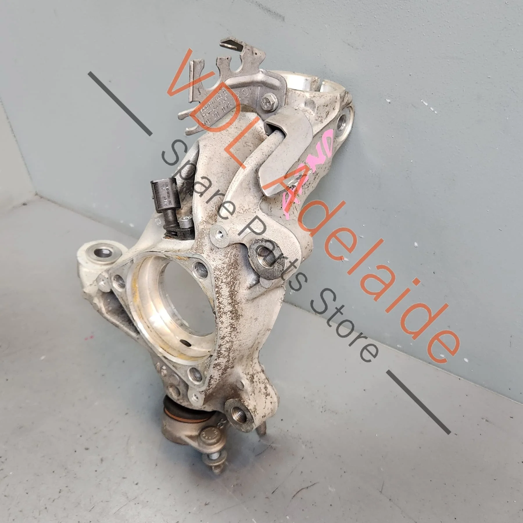 VW Golf R Front Right Wheel Bearing Housing Hub Knuckle 85mm 5Q04072545A - Image 3