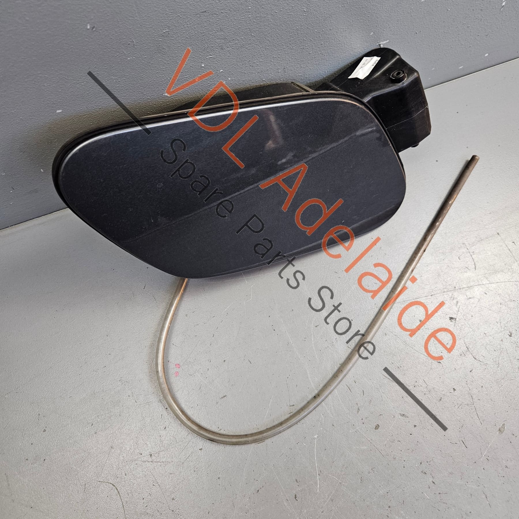 VW Golf MK7 Fuel Filler Door Cap Flap 5G0809857 5G0809909 GRU Indium Grey LR7H X3X3 - Image 3