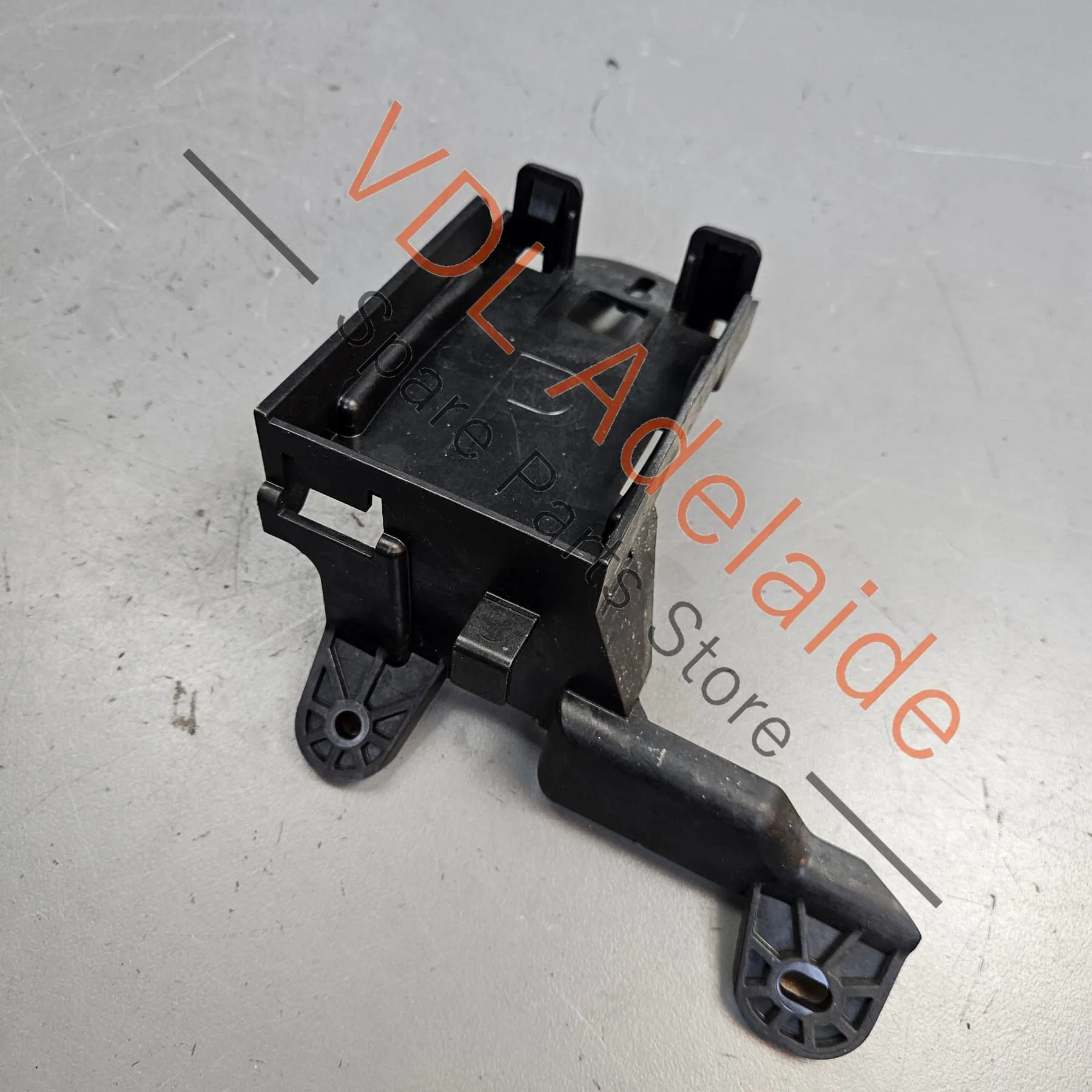 VW Golf Audi A3 Blind Spot Radar Rear Right Mounting Bracket 5G6907456C - Image 3