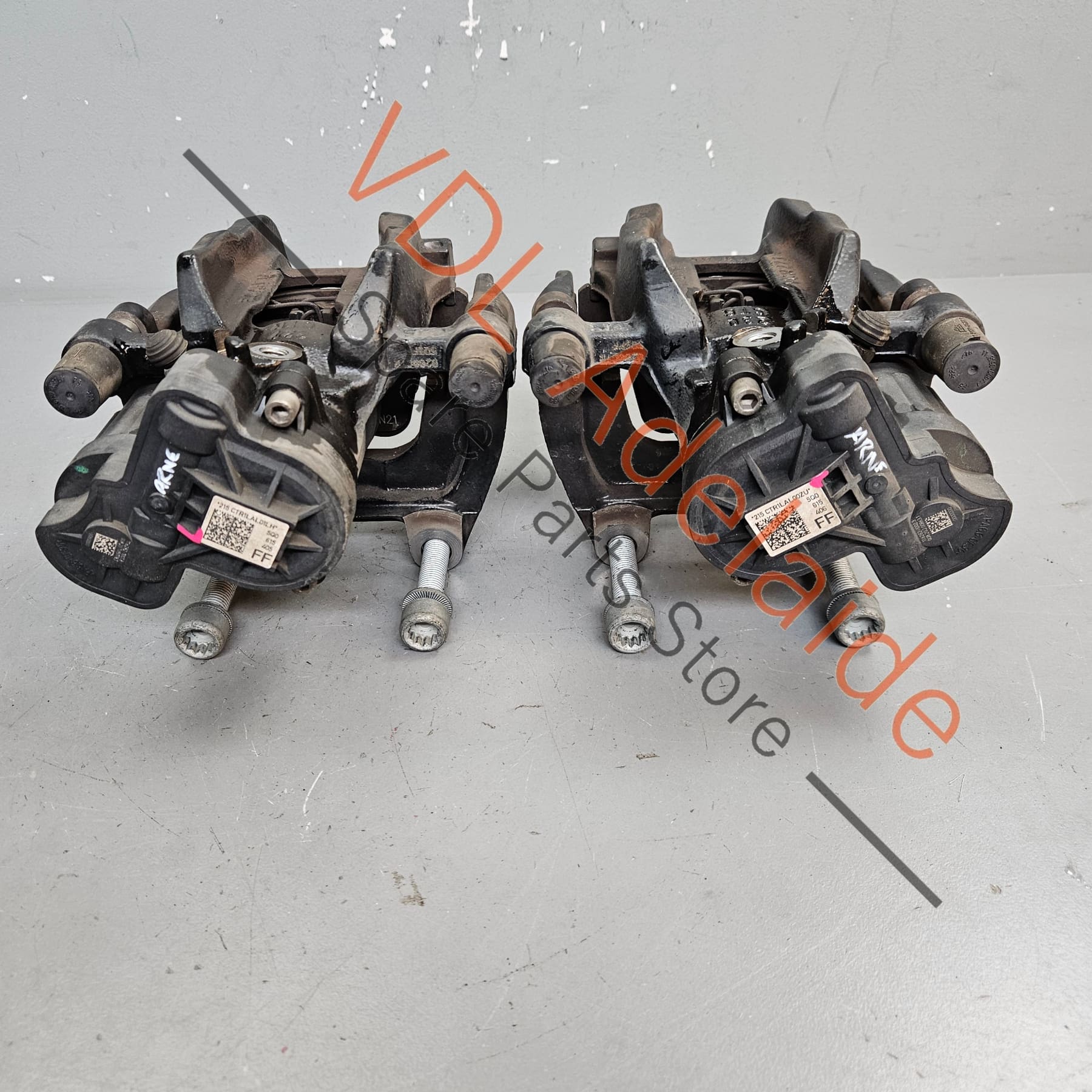 Audi RS3 8V Golf R 310 x 22mm Vented Rear Brake Caliper Set Pair with Electric Handbrake - Image 4