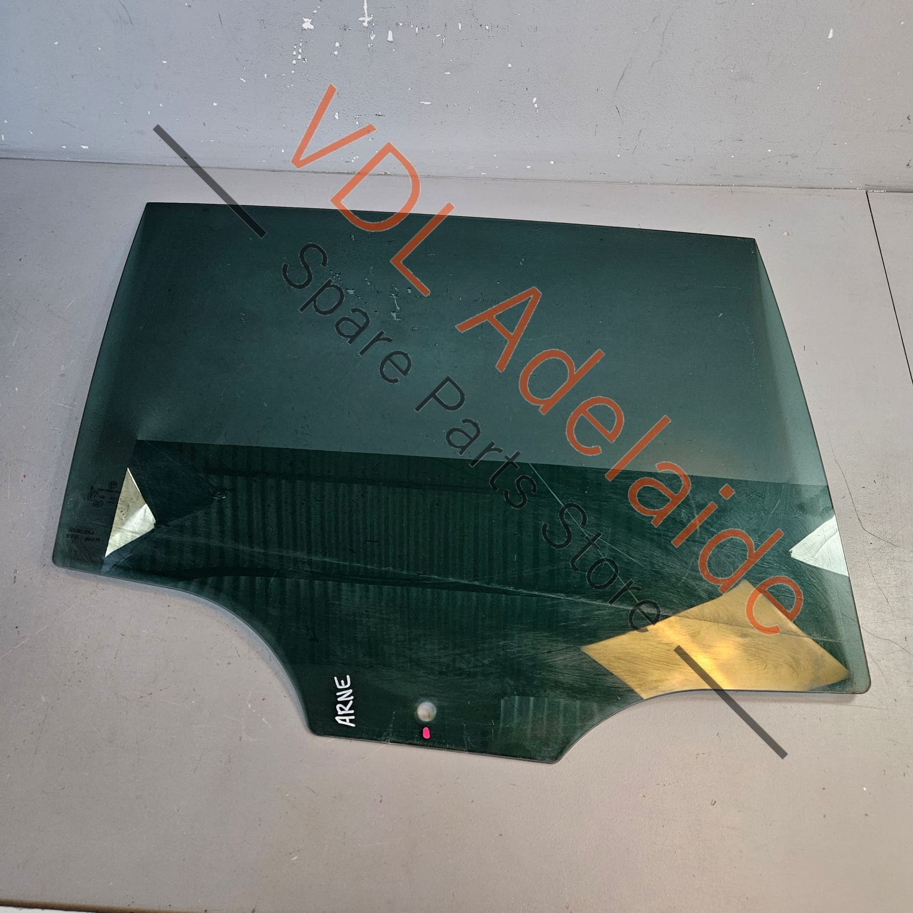 VW Golf MK7 7.5 Rear Right Dark Tinted Window Glass 5G6845026A - Image 5