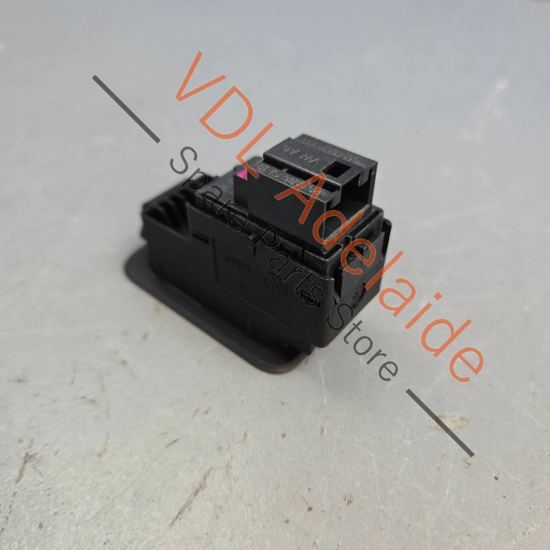 VW Golf MK7 7.5 Passenger Window Switch 5G0959855L WZU - Image 3