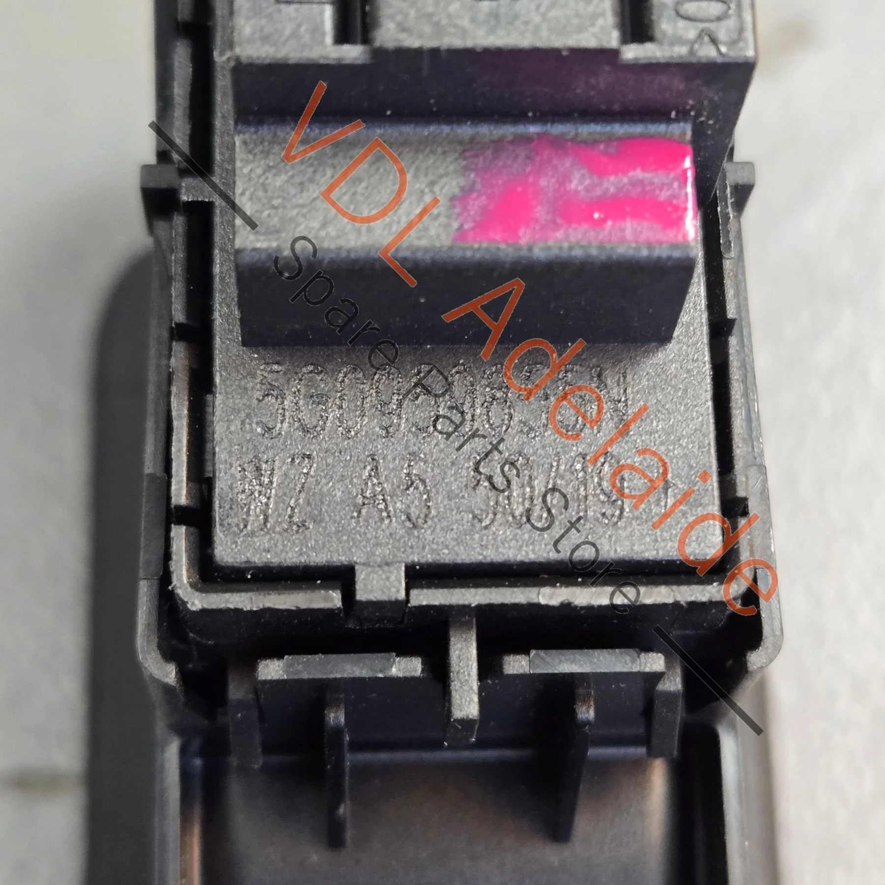 VW Golf MK7 7.5 Passenger Window Switch 5G0959855L WZU - Image 4