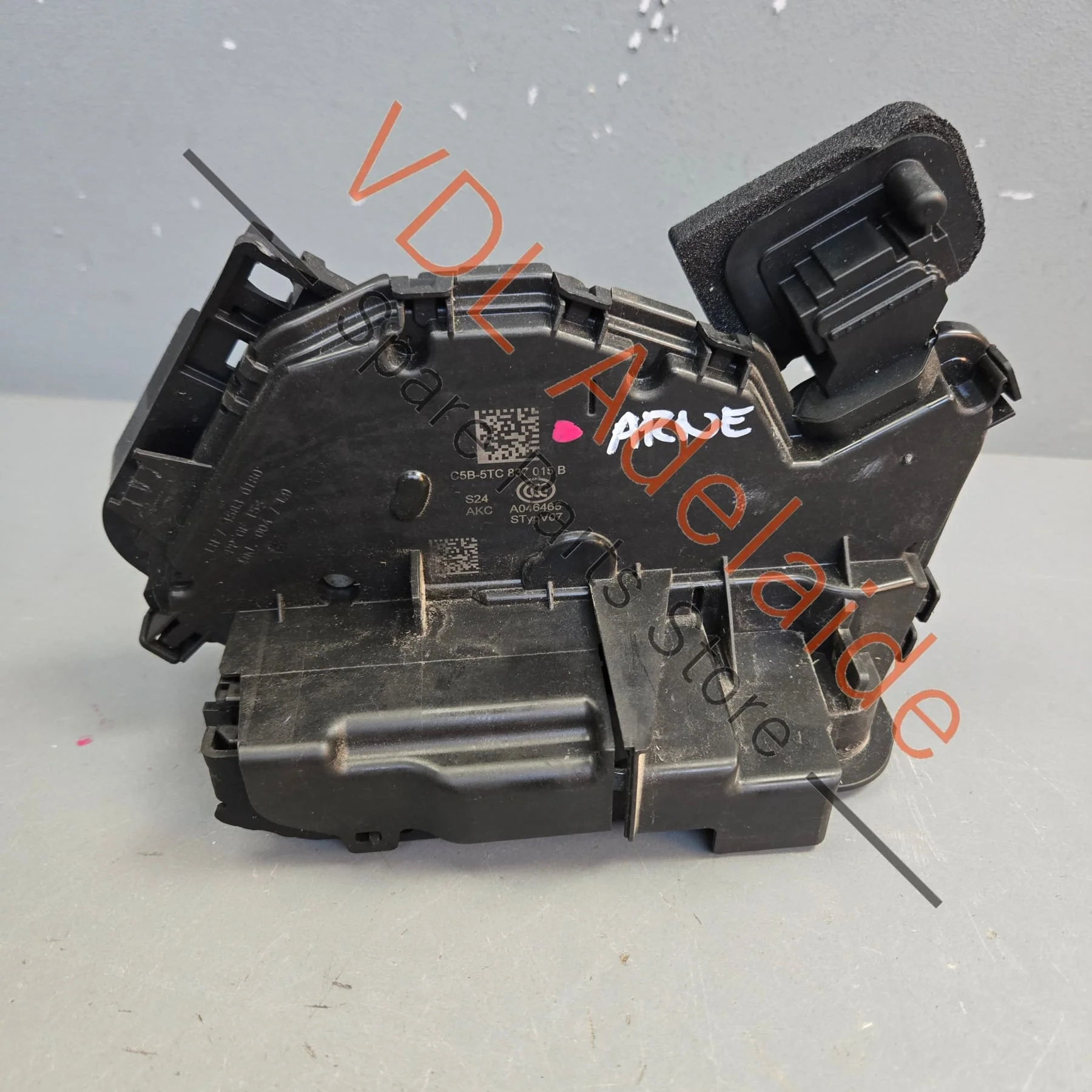 VW Audi Skoda Front Left Door Lock Mechanism 5TC837015B 5TC837015D