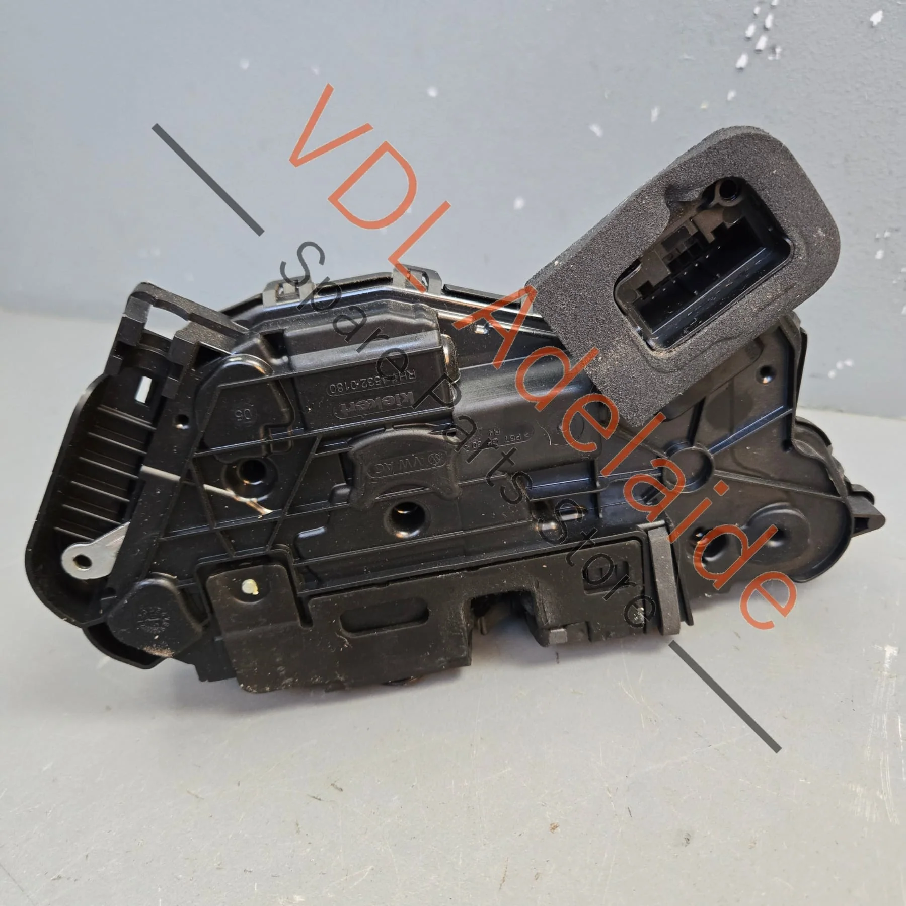 VW Audi Skoda Front Right Drivers Door Lock Mechanism 5TC837016B 5TC837016D - Image 3