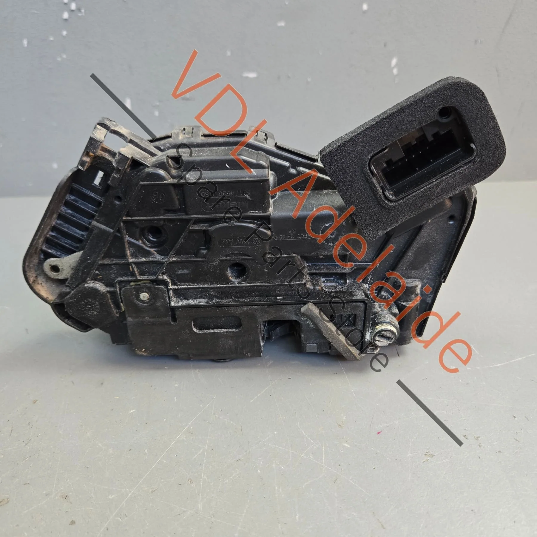 VW Audi Skoda Rear Right Door Lock Mechanism 5TA839016K 5TA839016P - Image 3
