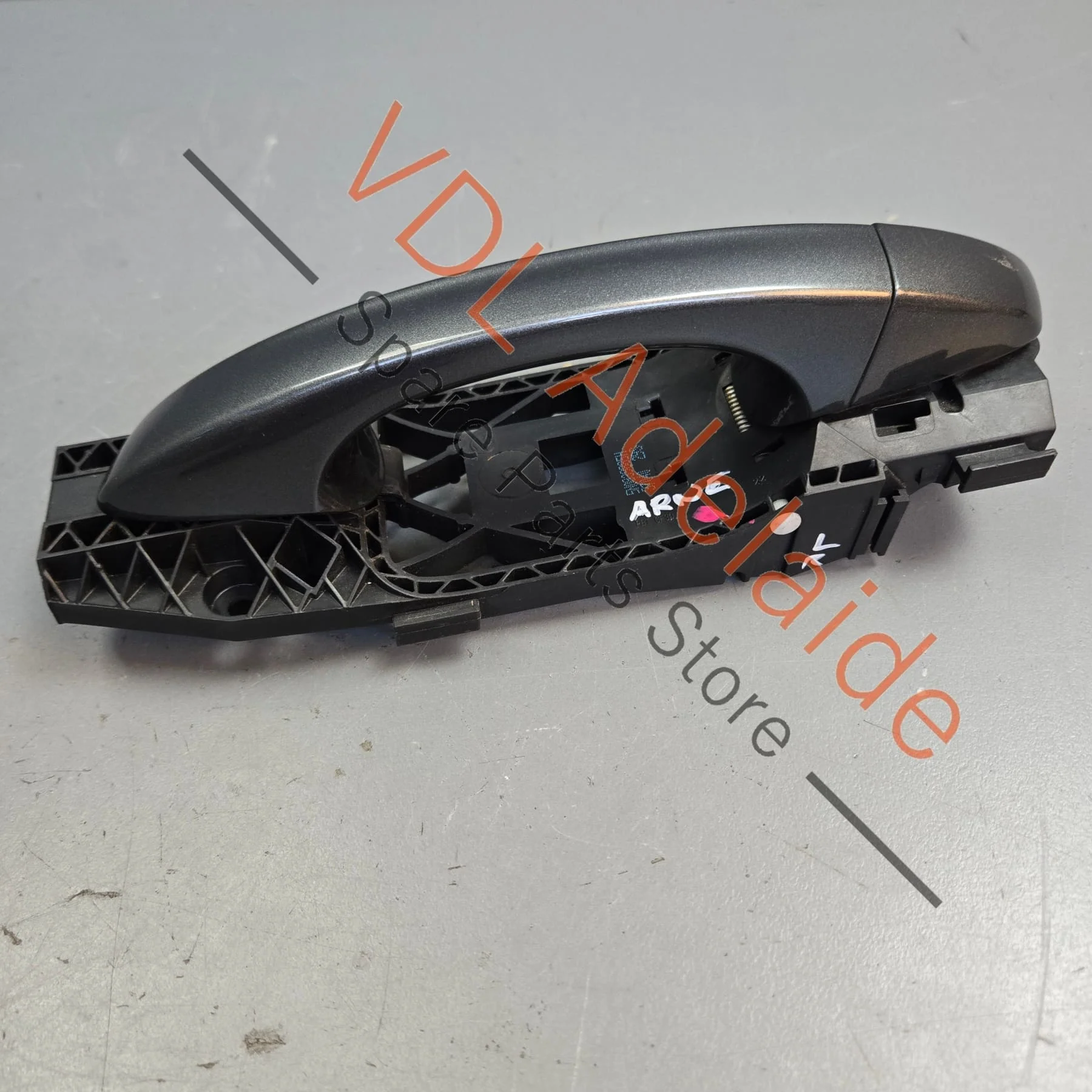 Volkswagen VW Golf GTi Mk7 Front or Rear Right Side Door Handle Indium Grey LR7H 5G0837206N - Image 3