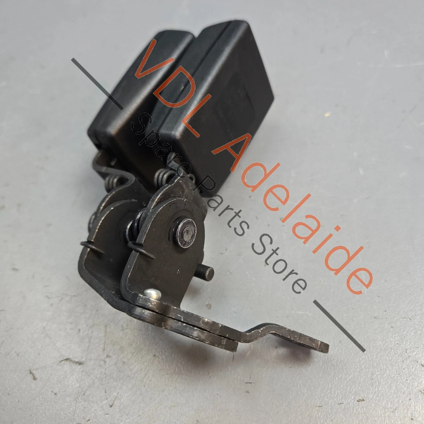 VW Golf MK7 Rear Double Seat Belt Seatbelt Clip Clasp Catch 8V0857739 QVZ - Image 4