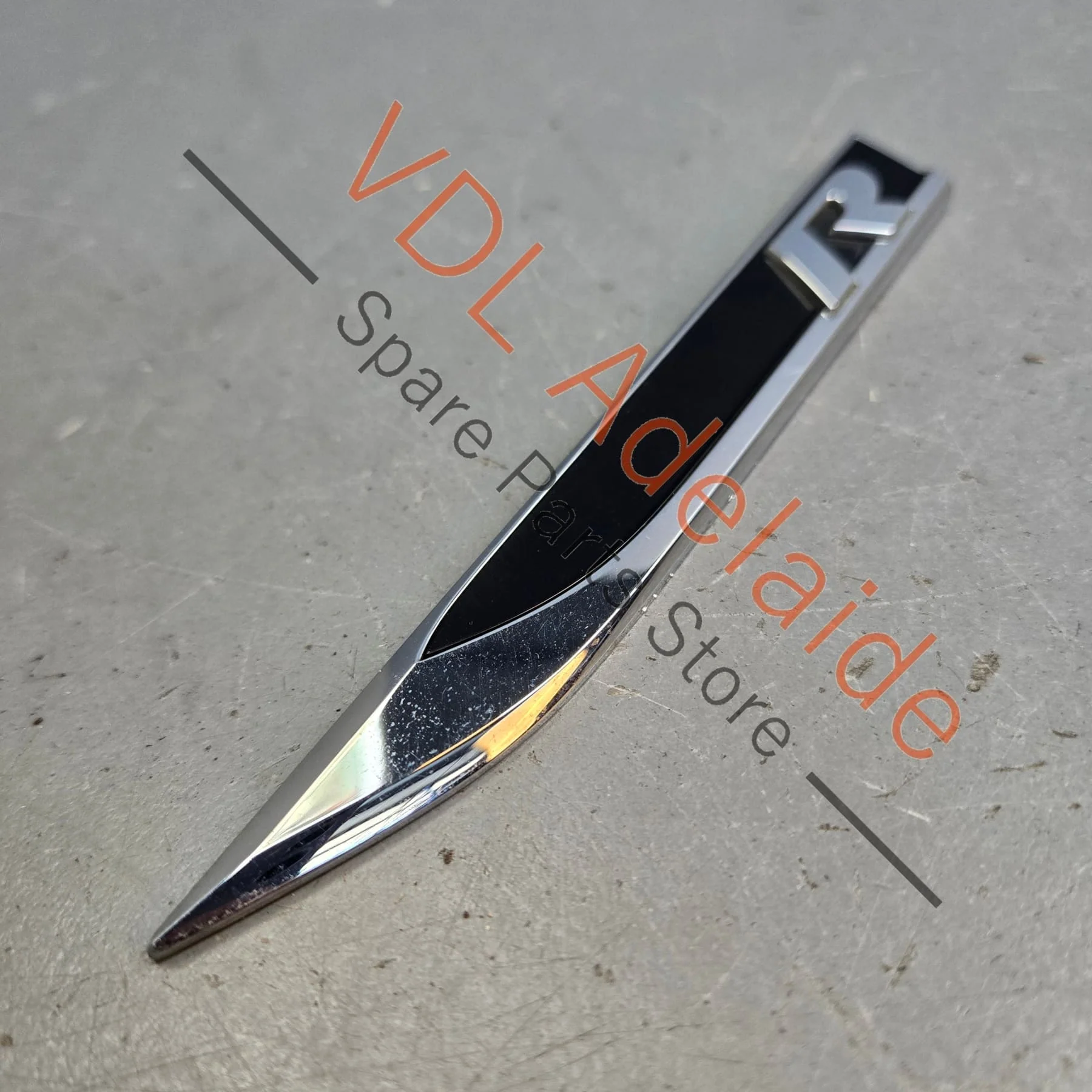 VW Golf Mk7 Polo R Genuine OEM RHS Fender Badge 5G0853688AT JZQ - Image 2