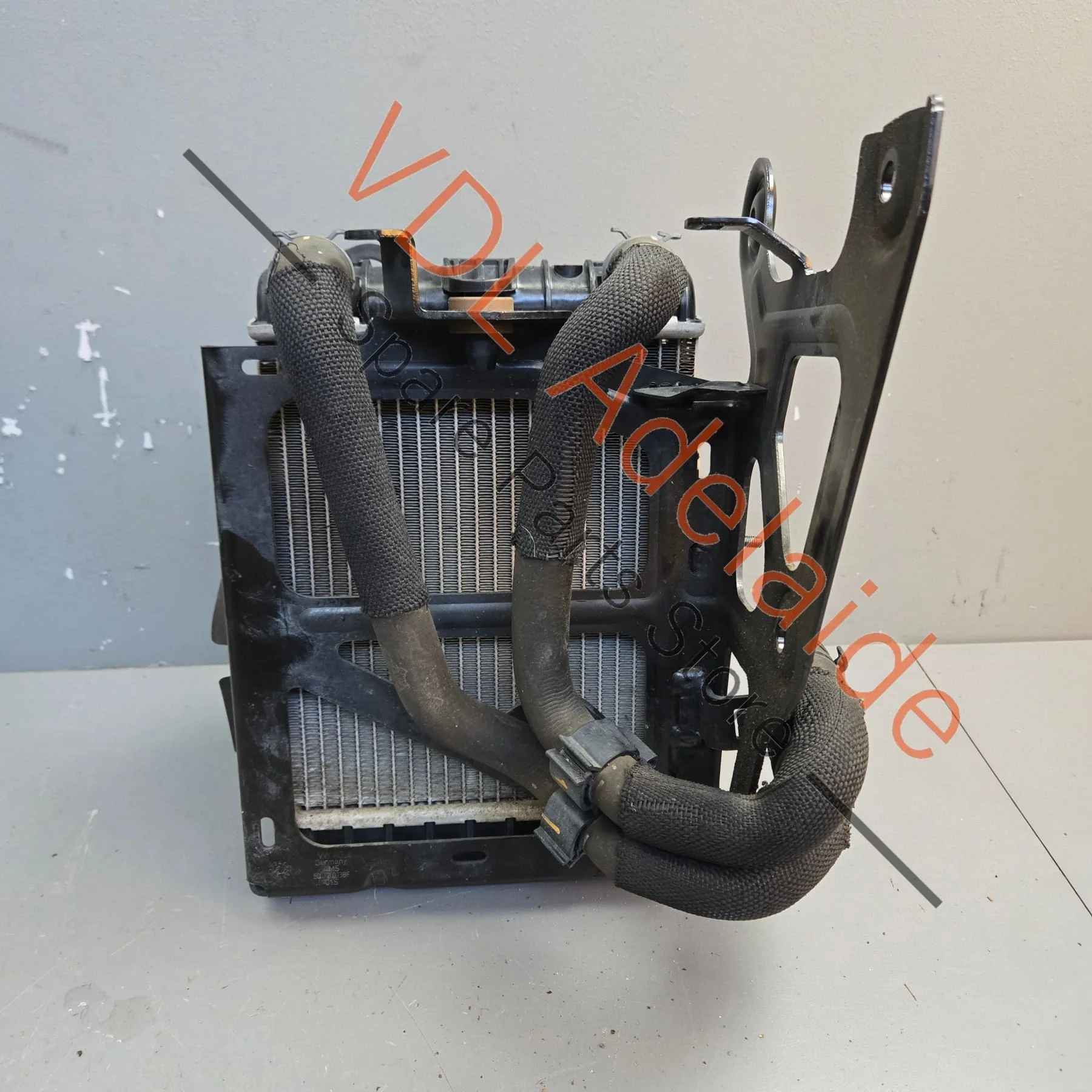 VW Golf R MK7 7.5 Front Left Small Additional Radiator Cooler Assembly 5Q0121251HA 5Q0121093BF 5G0117333C - Image 3