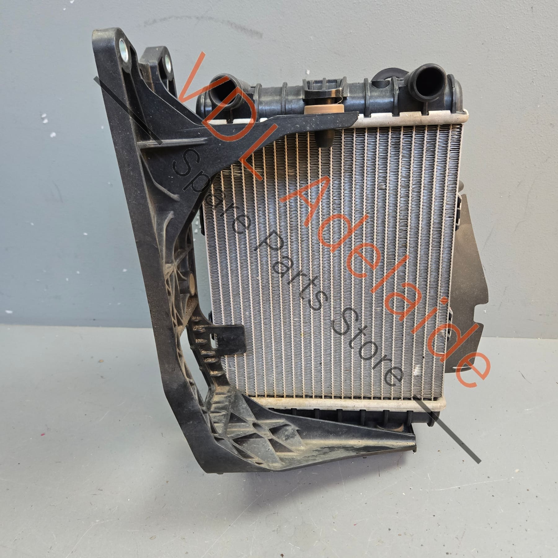 VW Golf R MK7 7.5 Front Right Small Additional Radiator Cooler Assembly 5Q0121251HA 5Q0121093FA 5G0117334C - Image 5