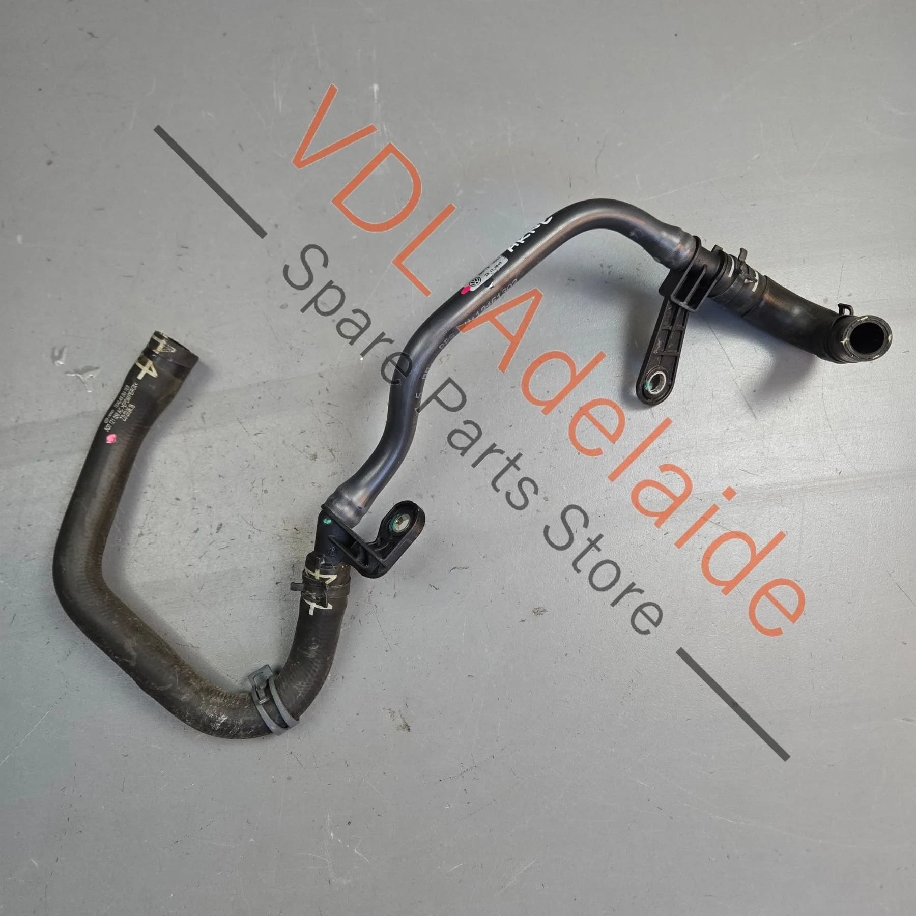 VW Golf R Coolant Radiator Hose Pipe 5Q0121070BT 5Q0121070BQ 5Q0121058AC - Image 3