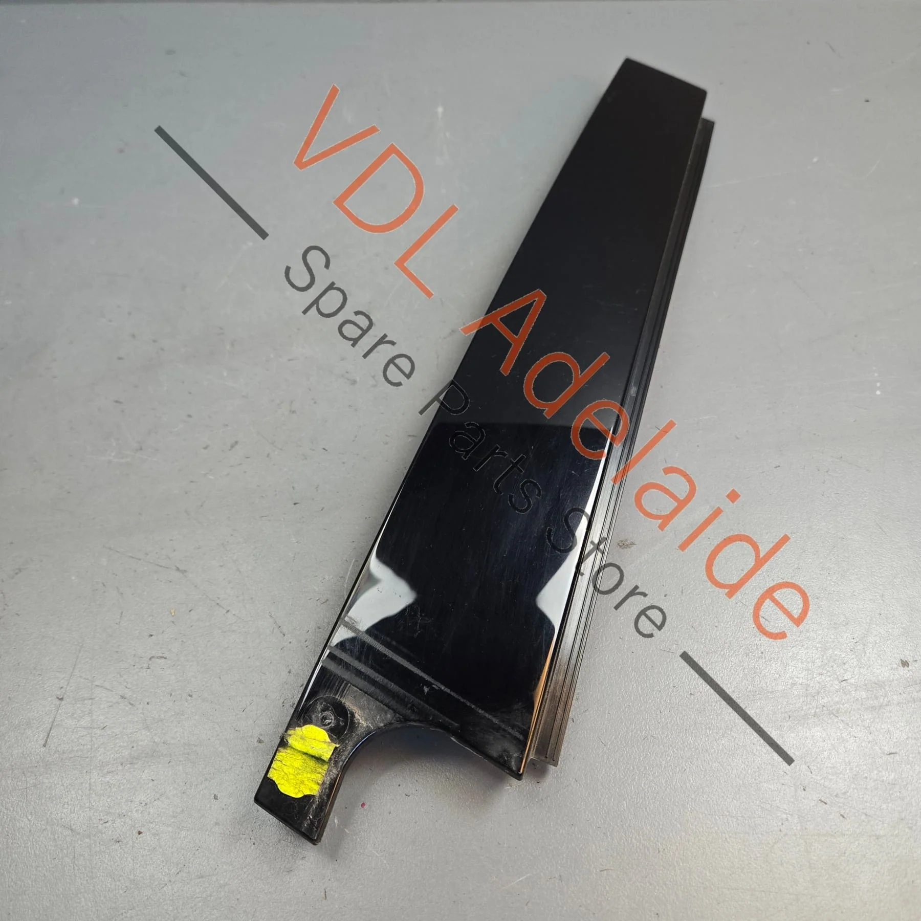 VW Golf Mk7 Gloss Black Rear Right B Pillar Exterior Trim for Door Window Frame 5G6839902B