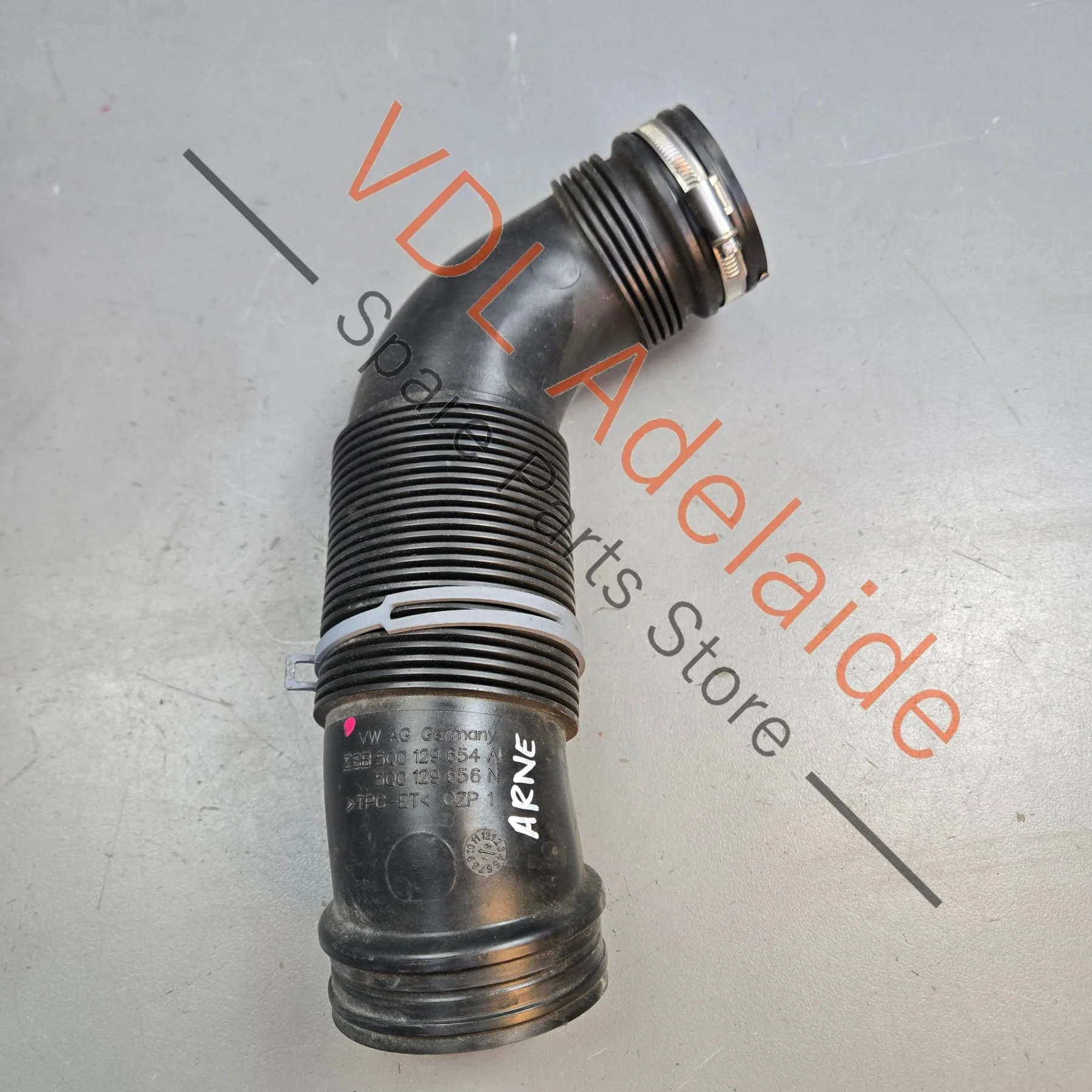 VW Golf R MK7 7.5 Air Filter to Turbo Connection Hose Pipe 5Q0129654P
