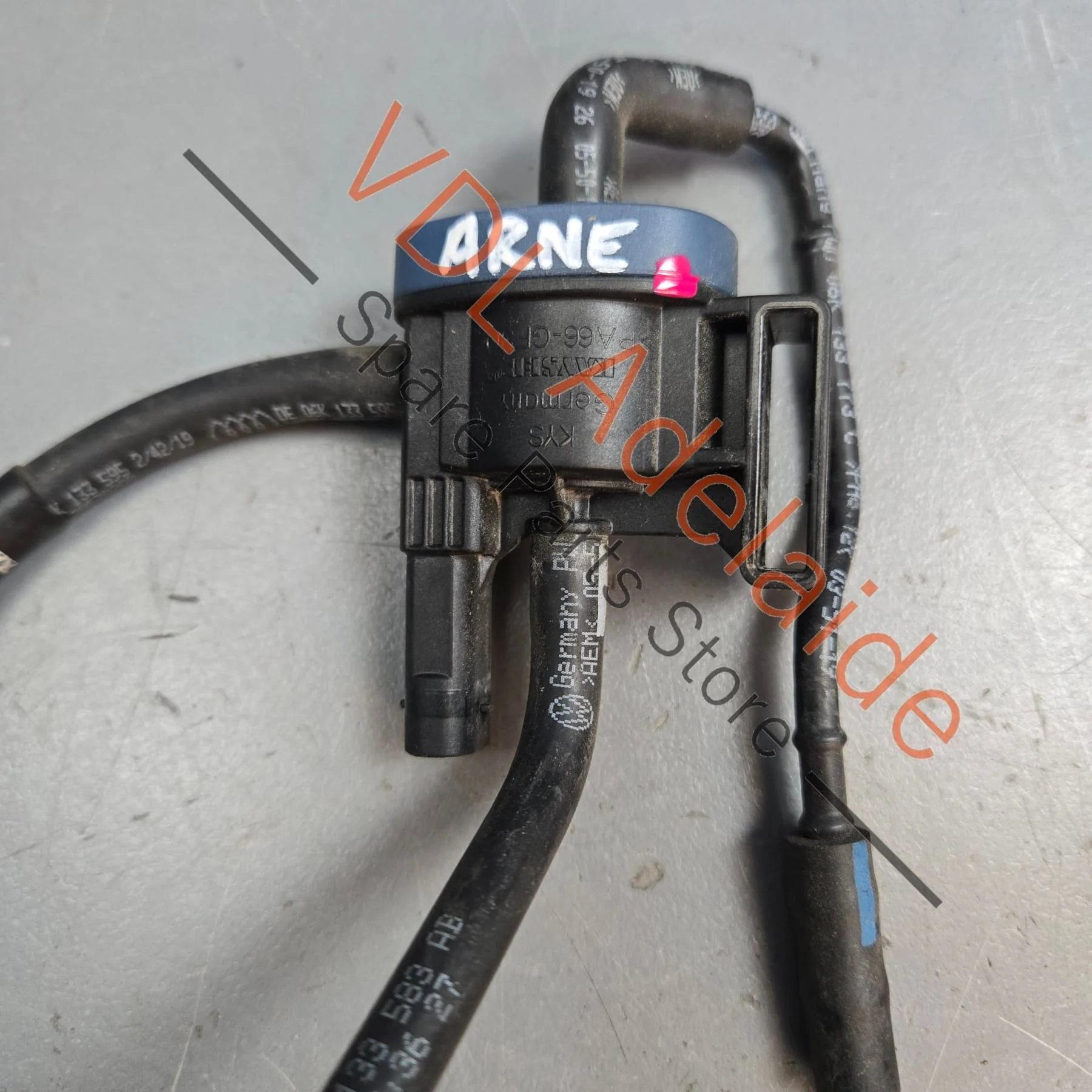 VW Audi Solenoid Pressure Valve 06K906283 - Image 2