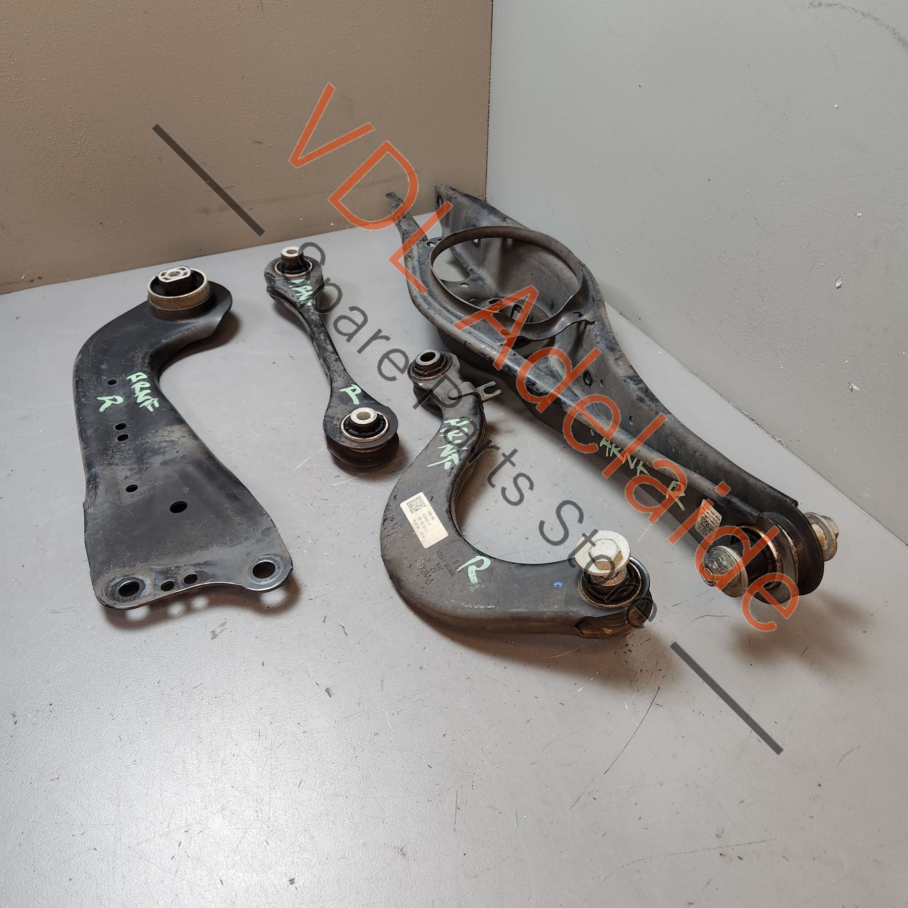 VW Golf MK7 Right side set Rear Suspension Control Arms Wishbone 5Q0505311D 5Q0505323D 5Q0505224D - Image 3