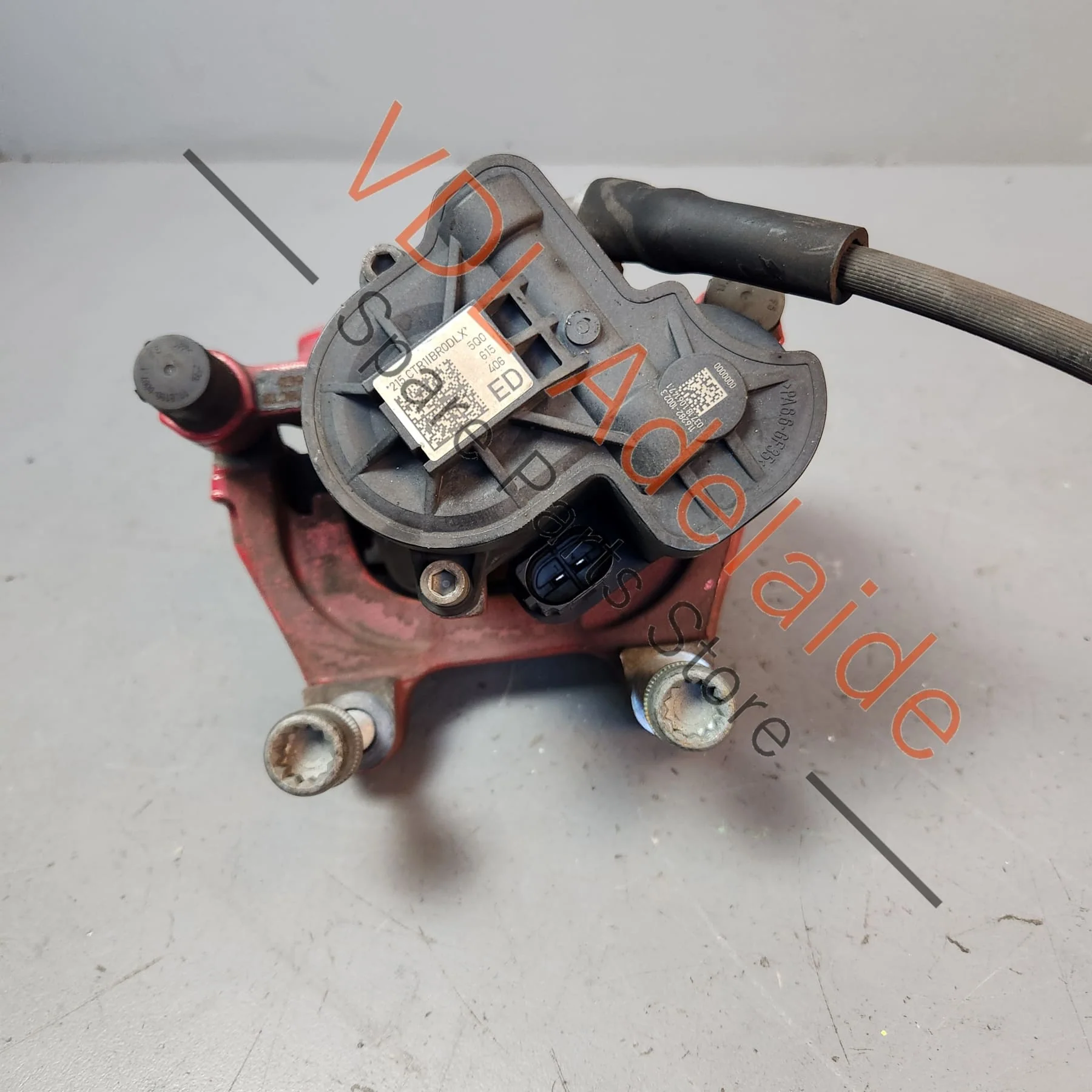 VW Golf MK7 Gti Right Rear Brake Caliper with Electric Handbrake 3Q0998281A 5G0615424B 5G0615425B - Image 2