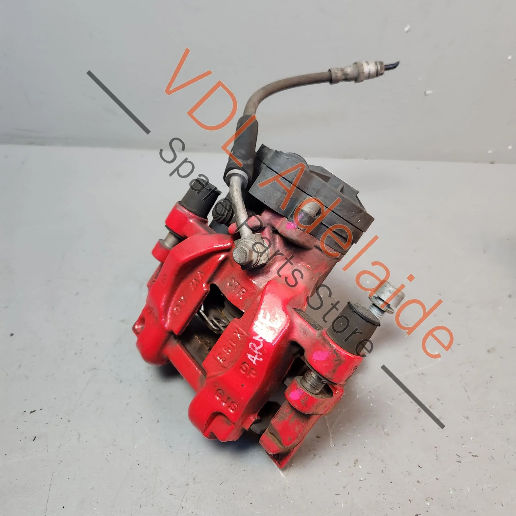 VW Golf MK7 Gti Right Rear Brake Caliper with Electric Handbrake 3Q0998281A 5G0615424B 5G0615425B - Image 6