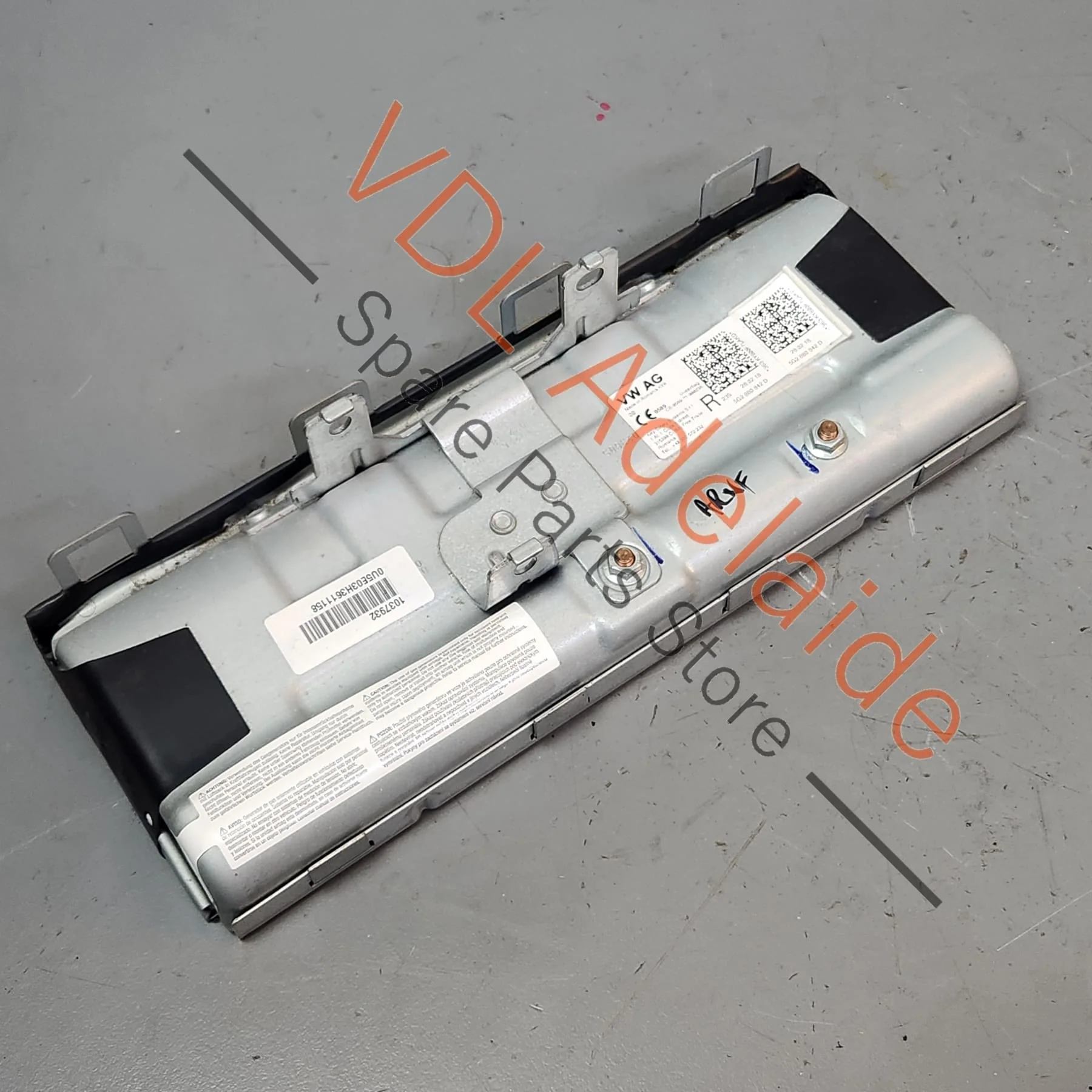 VW Golf MK7 Front Right Drivers Knee Kneebag Airbag 5G2880842D