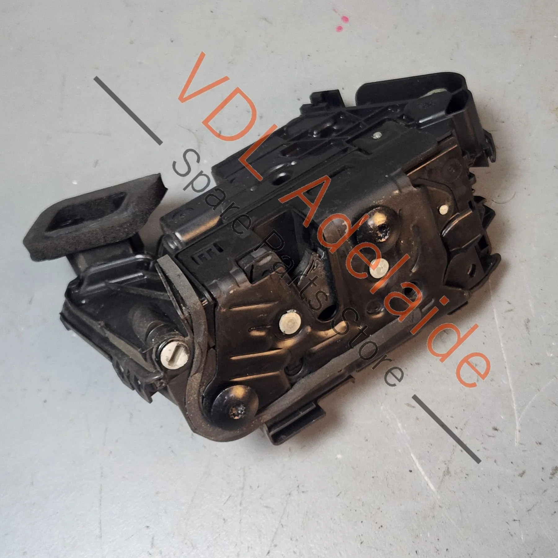 VW Golf Crafter Audi Q3 RSQ3 Front Left Door Lock Mechanism 5TC837015 - Image 5