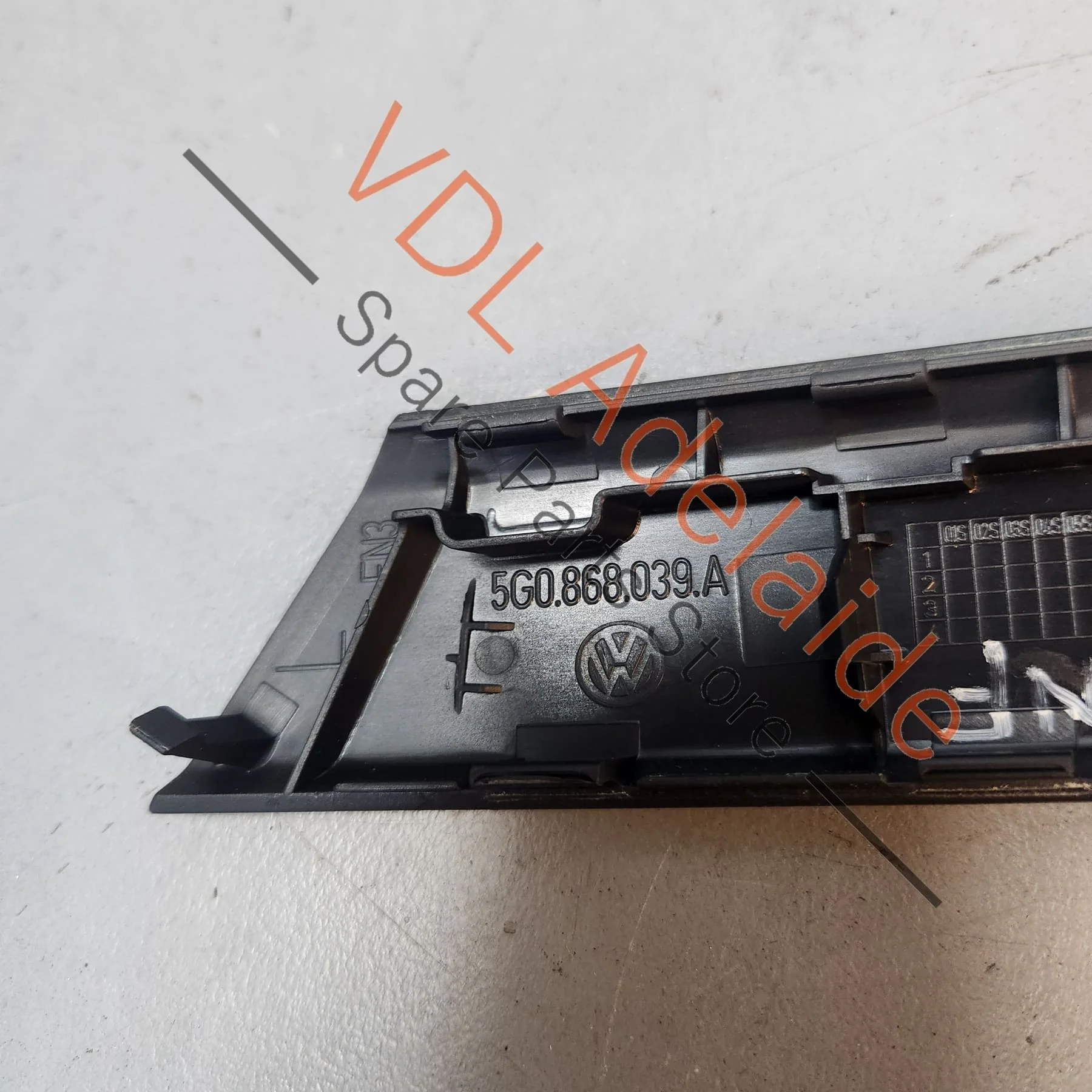 VW Golf Mk7 Left Door Handle Trim Interior Door Pull 5G0868039A - Image 5