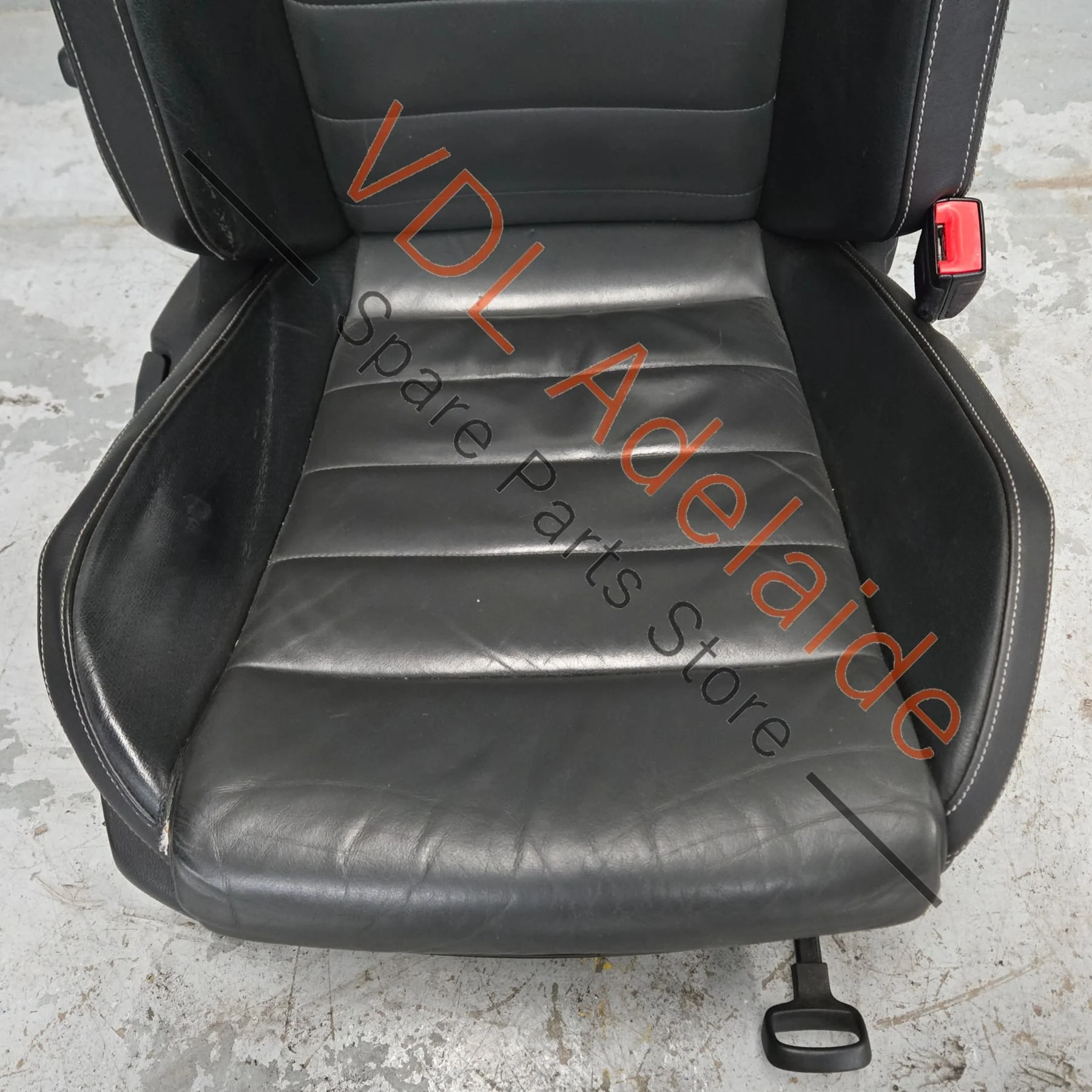 VW Golf R MK7 Wolfsburg Front Right Seat Drivers Carbon Leather - Image 4