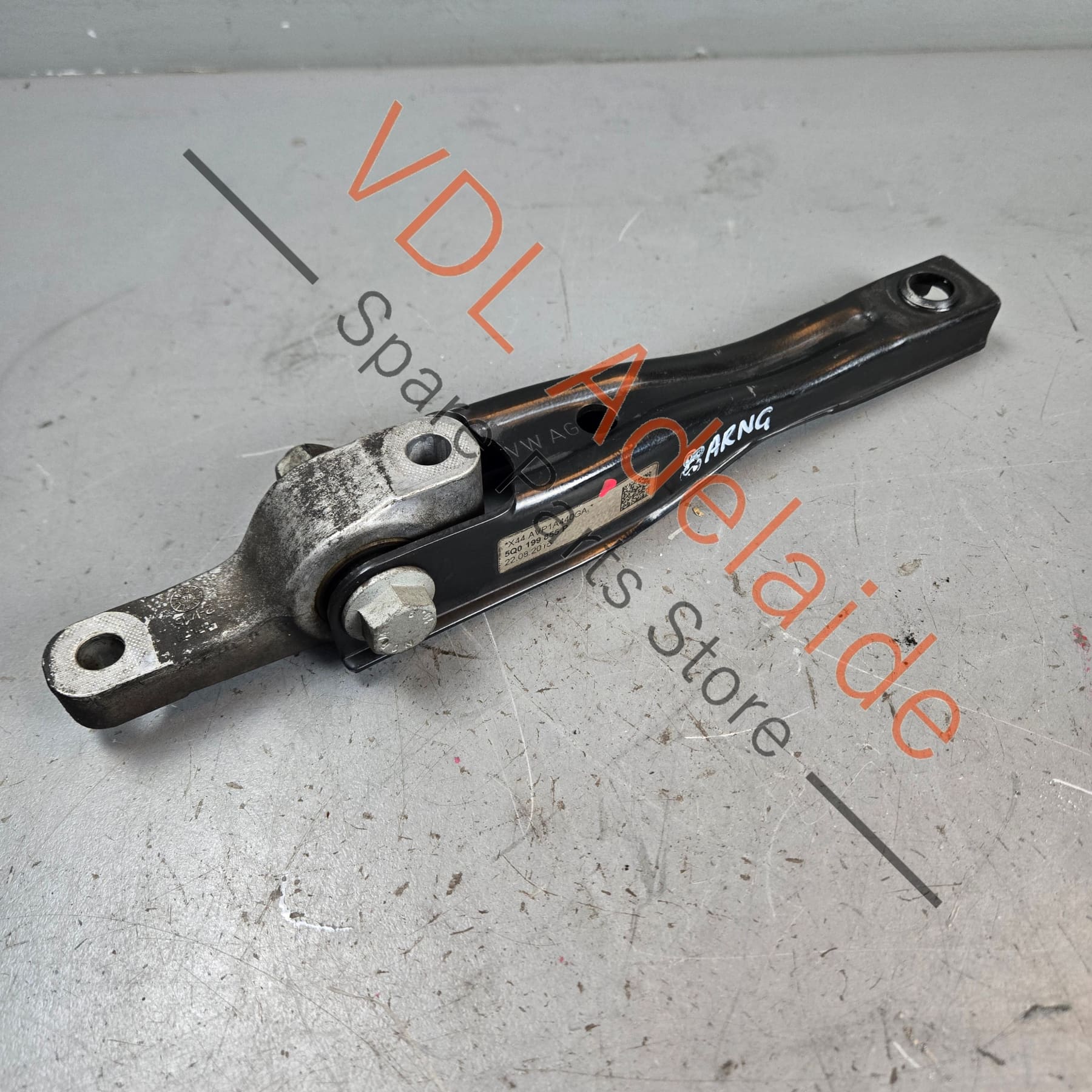 Volkswagen VW Golf Gti Mk7 Bottom Pendulum Dogbone Engine Mount Mounting 5Q0199855J