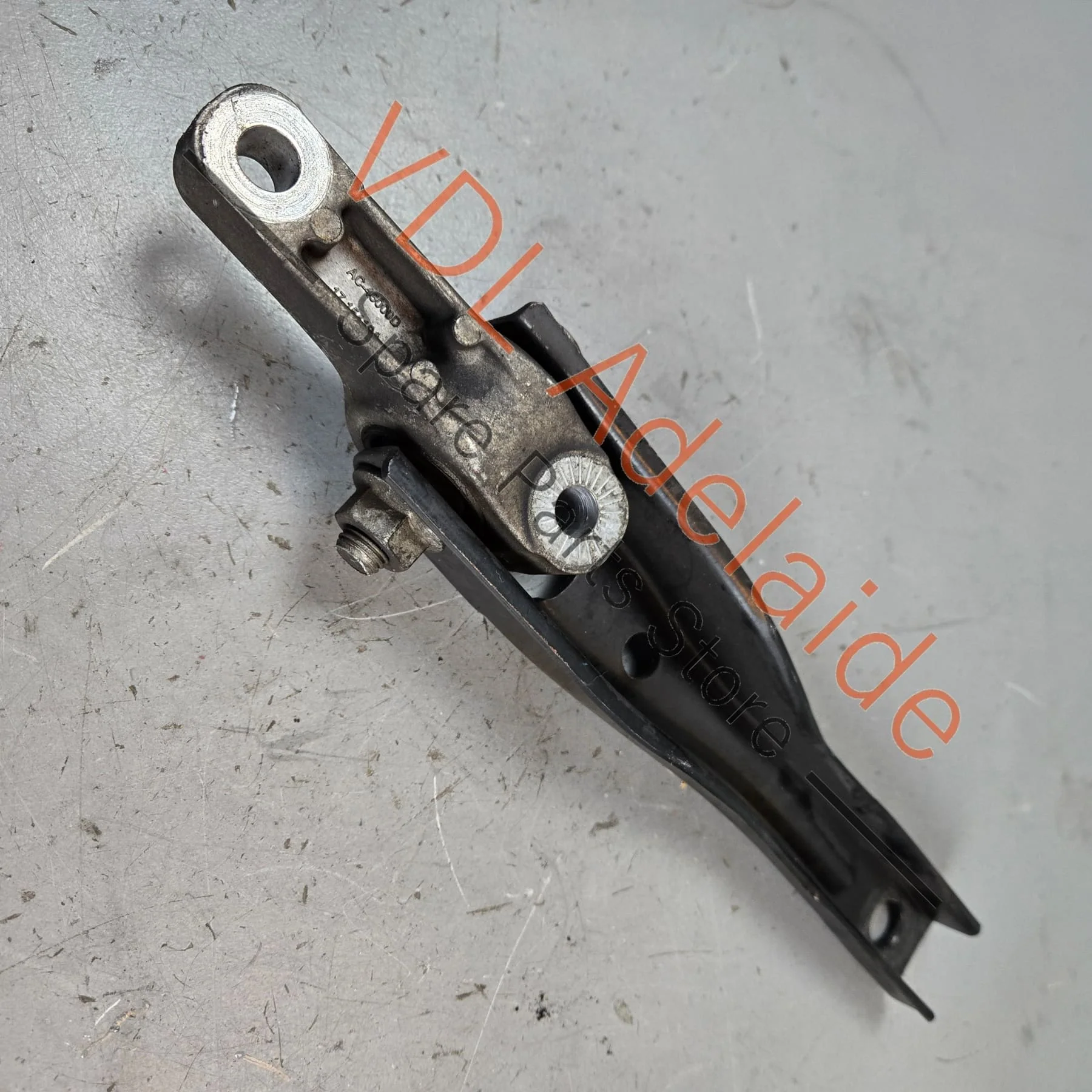 Volkswagen VW Golf Gti Mk7 Bottom Pendulum Dogbone Engine Mount Mounting 5Q0199855J - Image 3