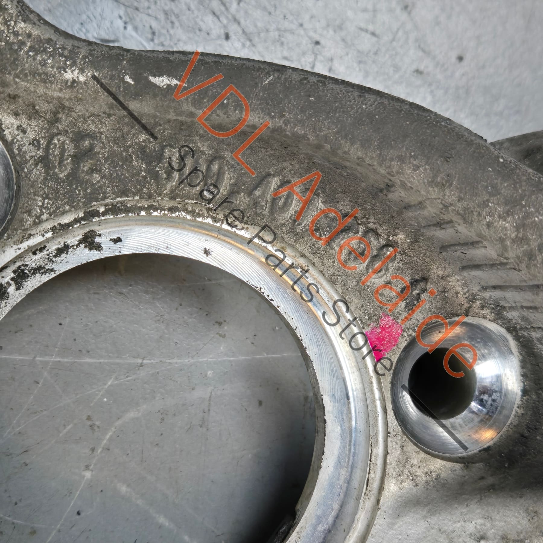 VW Golf R MK7 7.5 Front Right Wheel Bearing Housing 85mm 5Q0407258A 5Q0407254A - Image 3