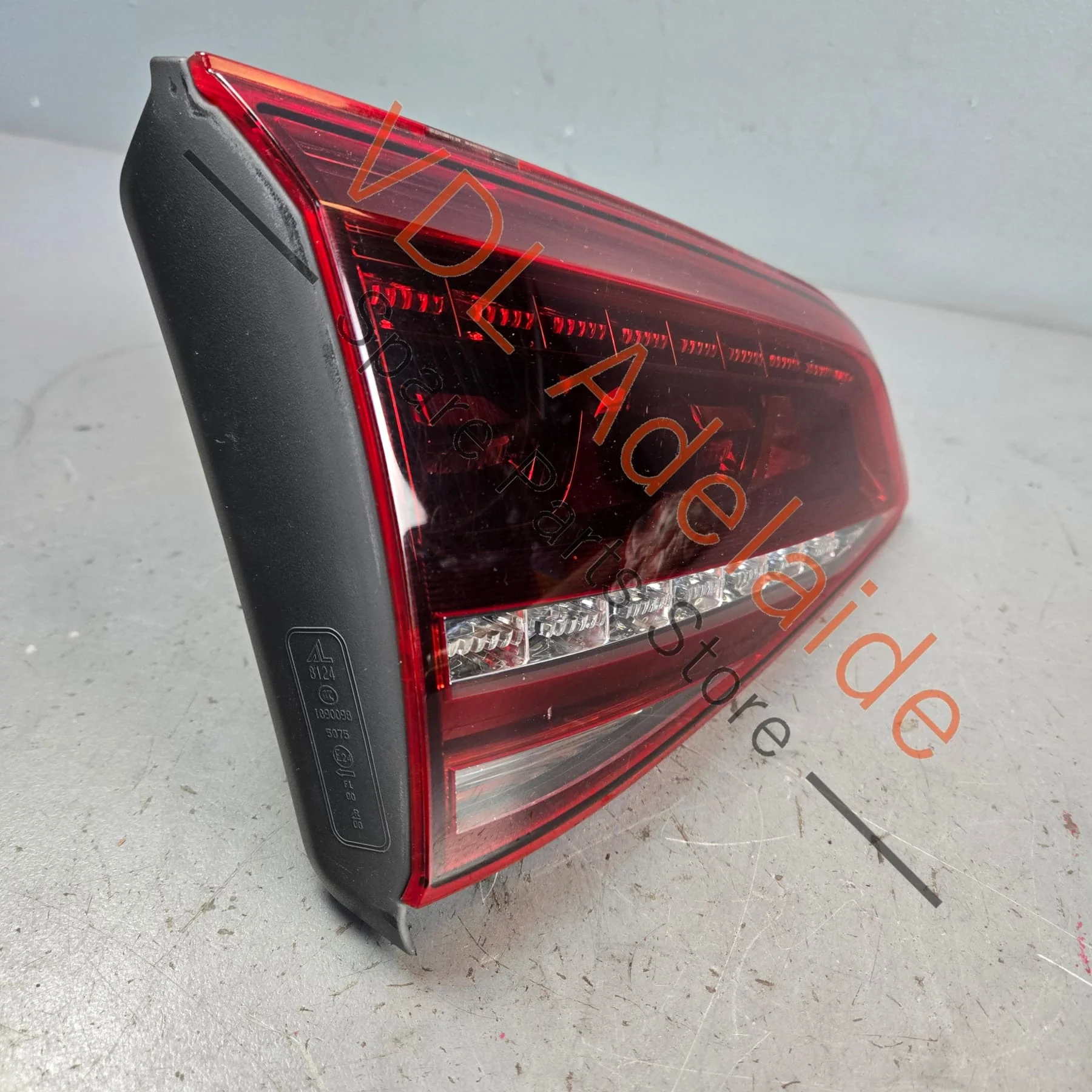 VW Golf MK7 R Left Inner LED Tail Light Taillight 5G0945307E - Image 2