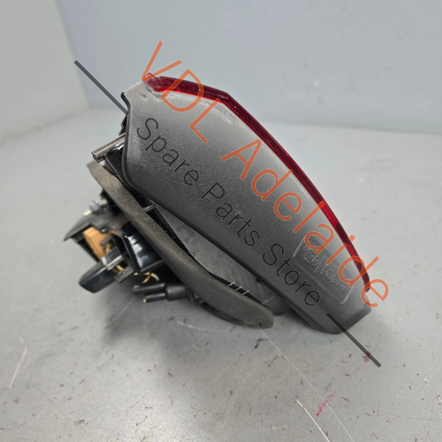 VW Golf MK7 R Left Inner LED Tail Light Taillight 5G0945307E - Image 4