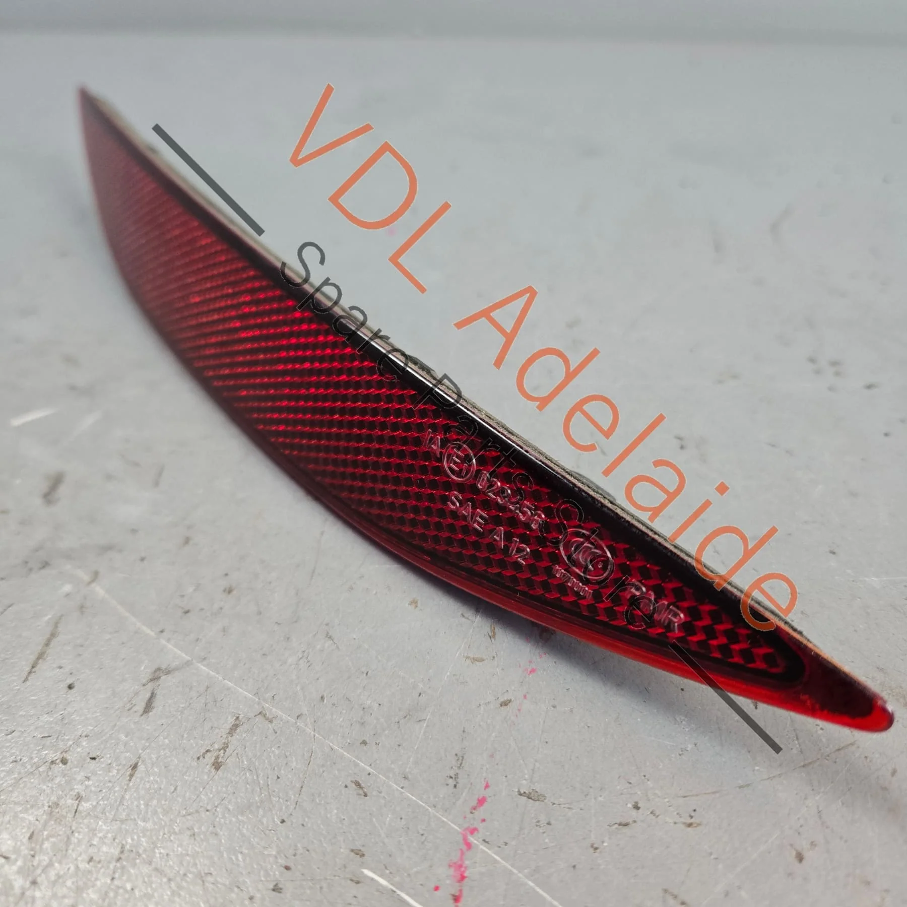 VW Golf R MK7 Rear Right Bumper Reflector 5G0945106B - Image 2