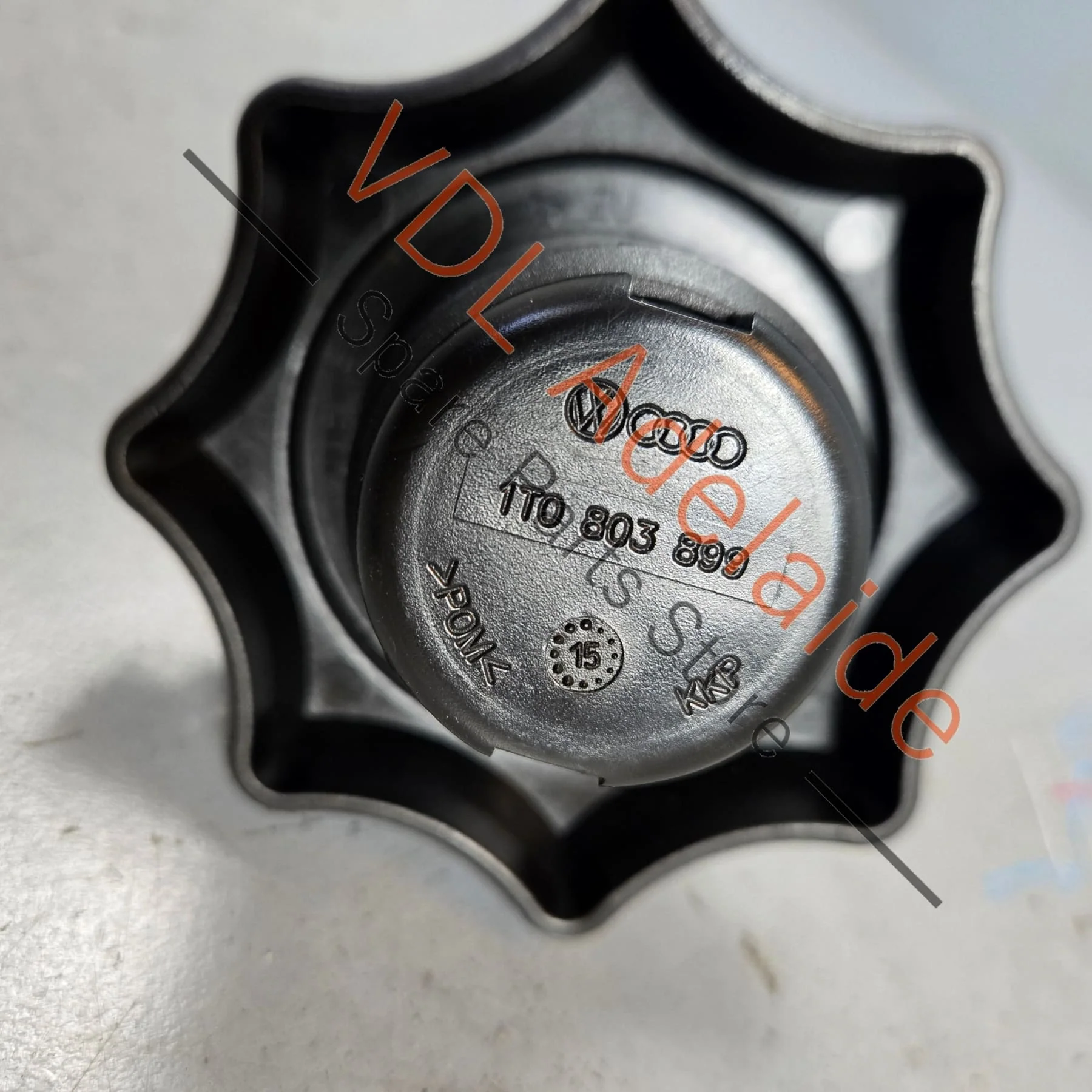 VW Golf R Spare Wheel Retaining Nut & Bolt Screw 1K0803899D 1T0803899 109mm - Image 3