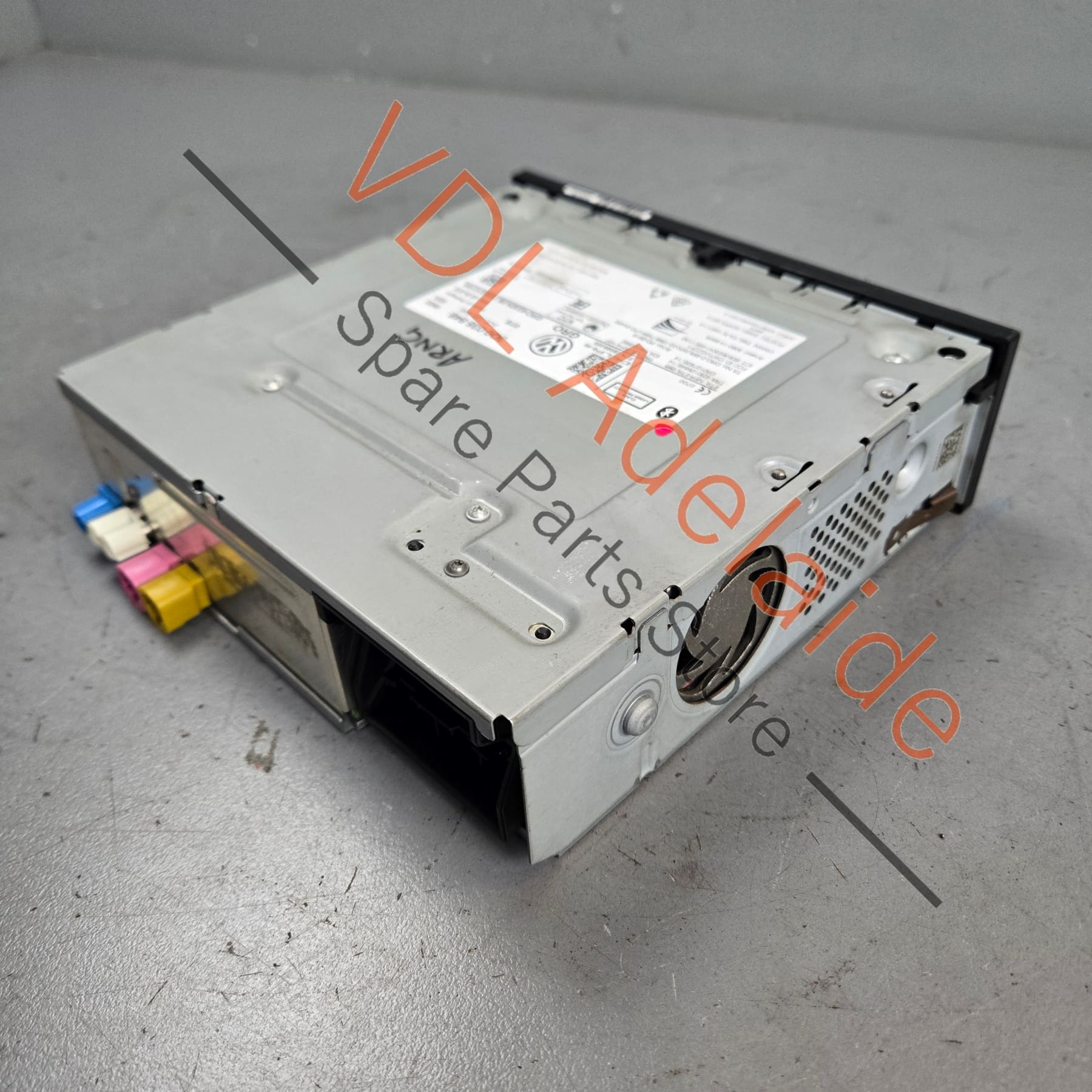 VW MIB2 STD +2 ZR NAV MMI Central Computer Radio 3Q0035846 - Image 6