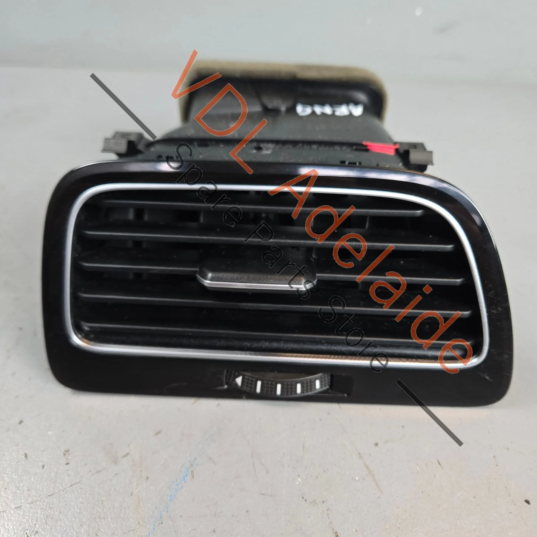 VW Golf MK7 7.5 Left Side Dash Air Vent AC 5G2819703R QYI Gloss Black