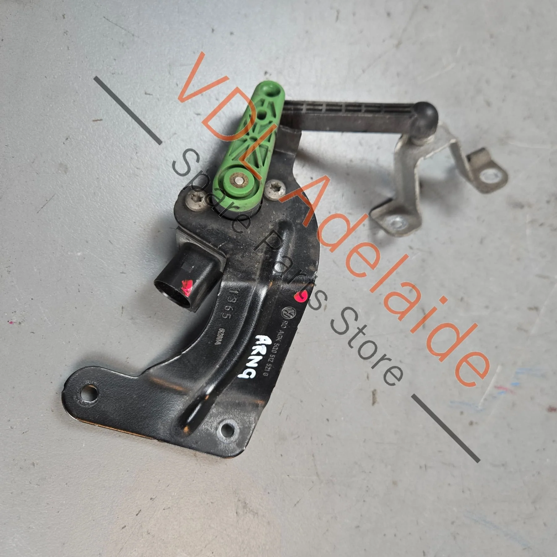 VW Golf MK7 Rear Left Suspension Level Sensor 5Q0512521G