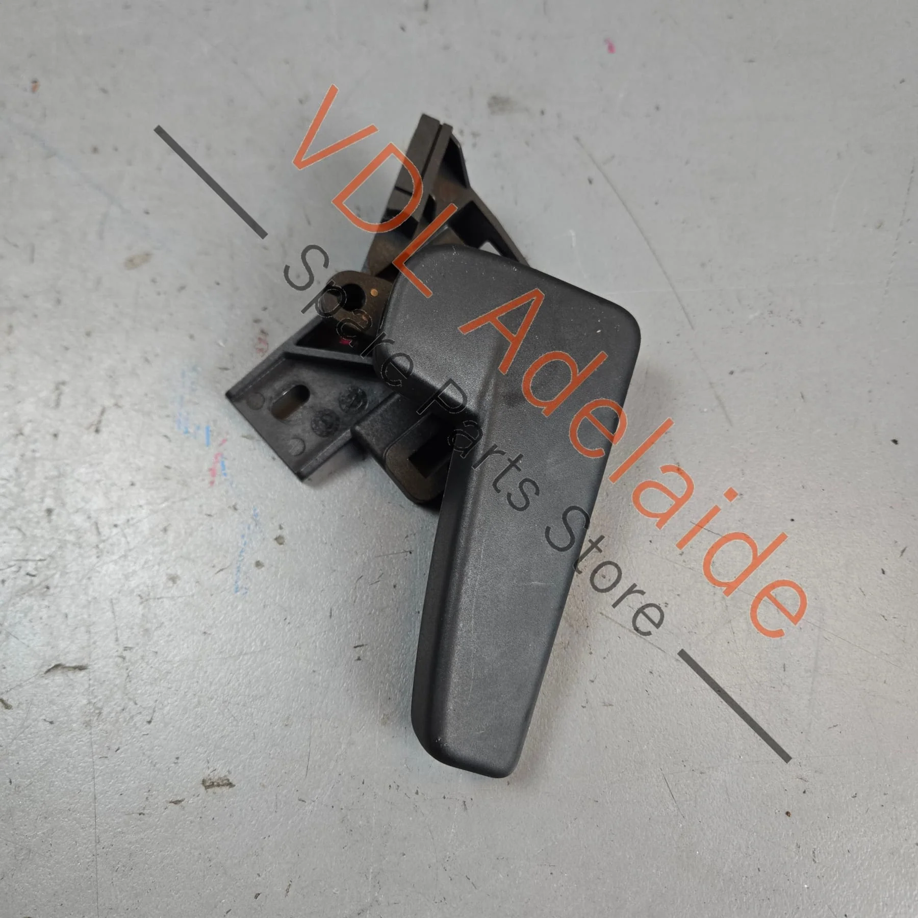 VW Golf MK7 Bonnet Release Handle Pull Grip 3C2823533 3C2823633A - Image 3