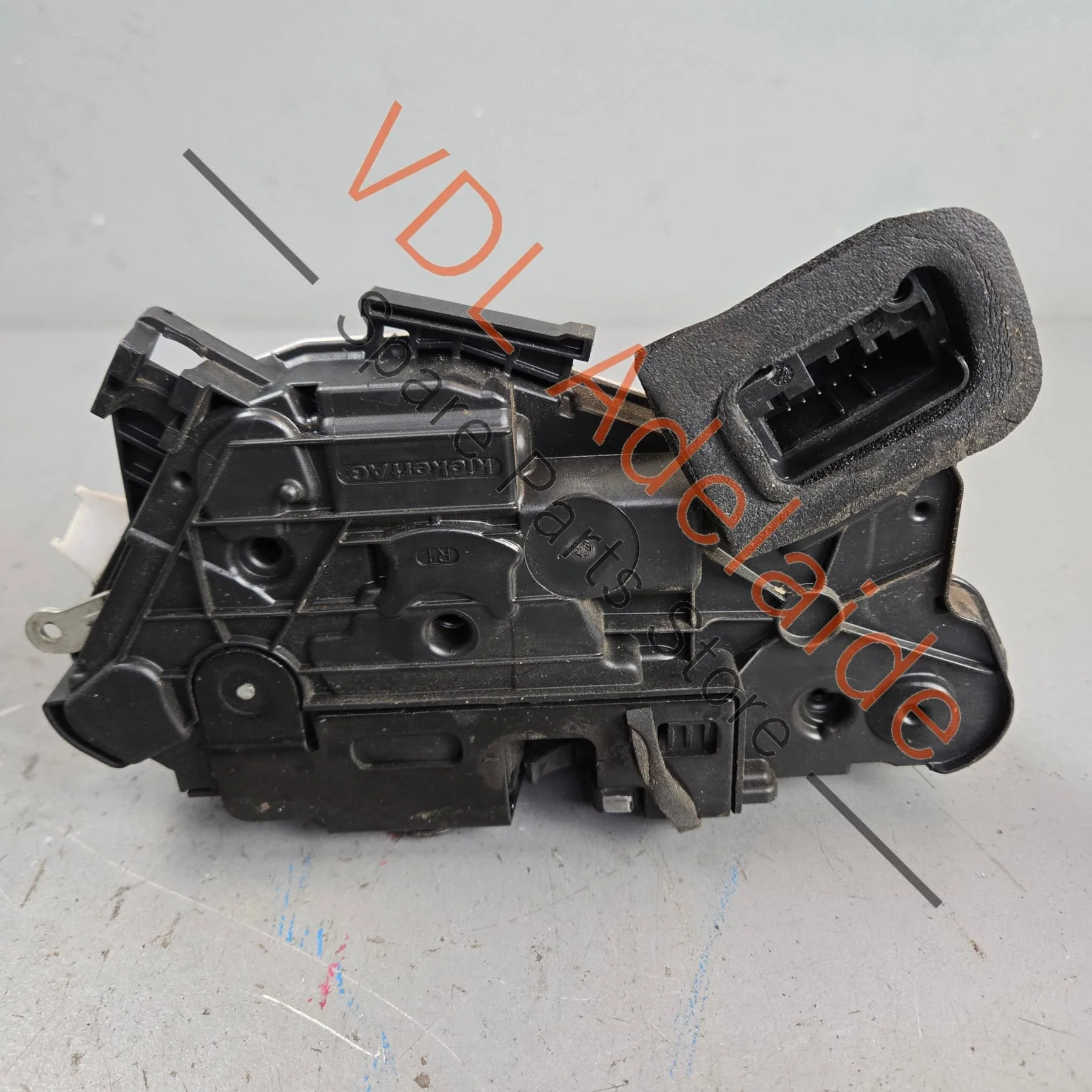 VW Golf Front Right Side Door Lock Actuator 5K2837016D 5K2837016H - Image 3