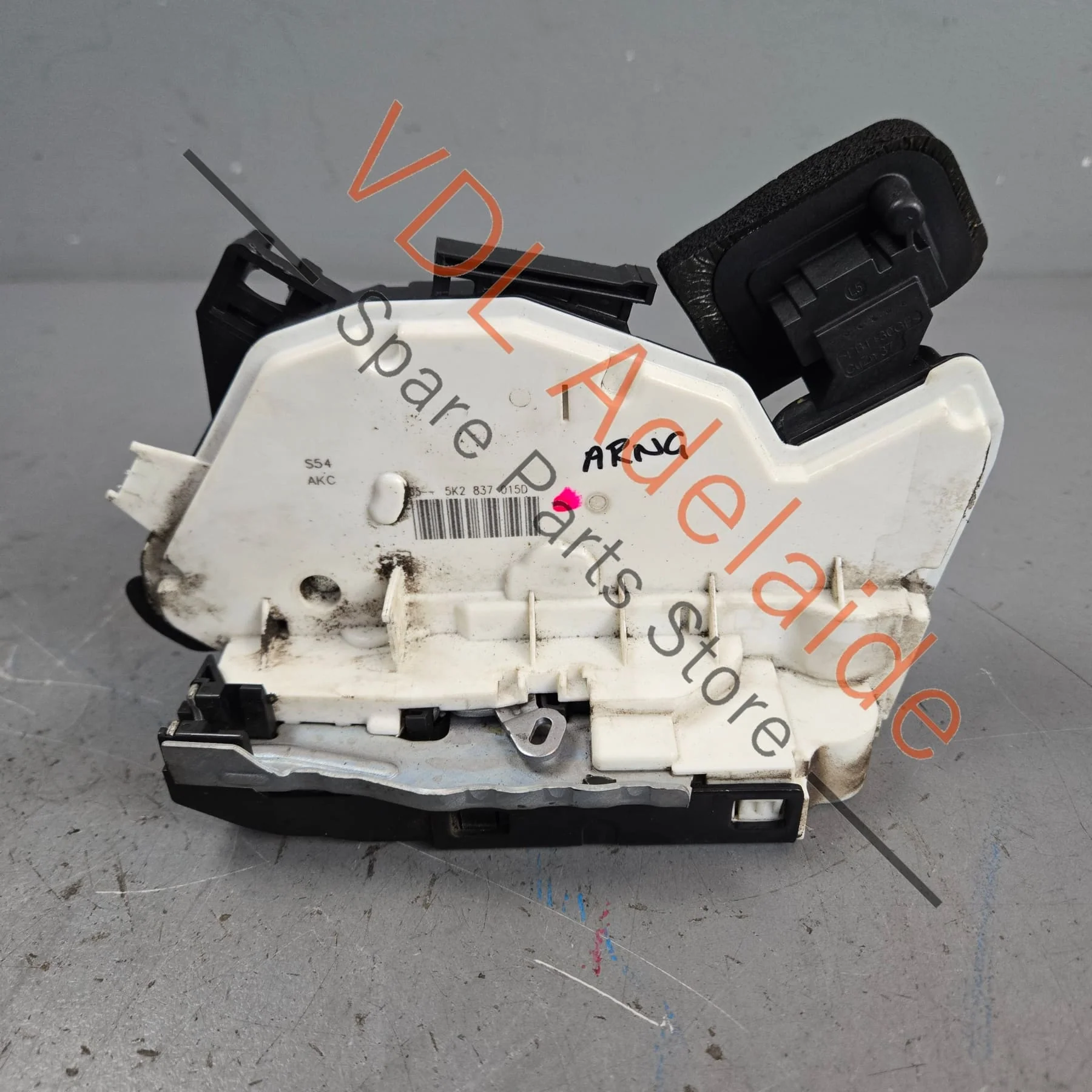 VW Golf Front Left Side Door Lock Actuator 5K2837015D 5K2837015H