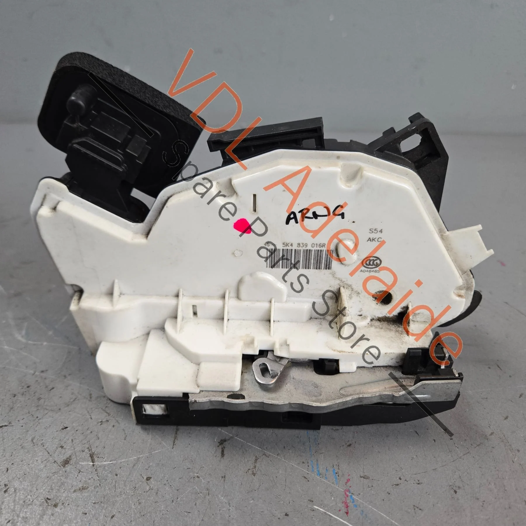 VW Golf Rear Right Side Door Lock Actuator 5K4839016R 5K4839016AG