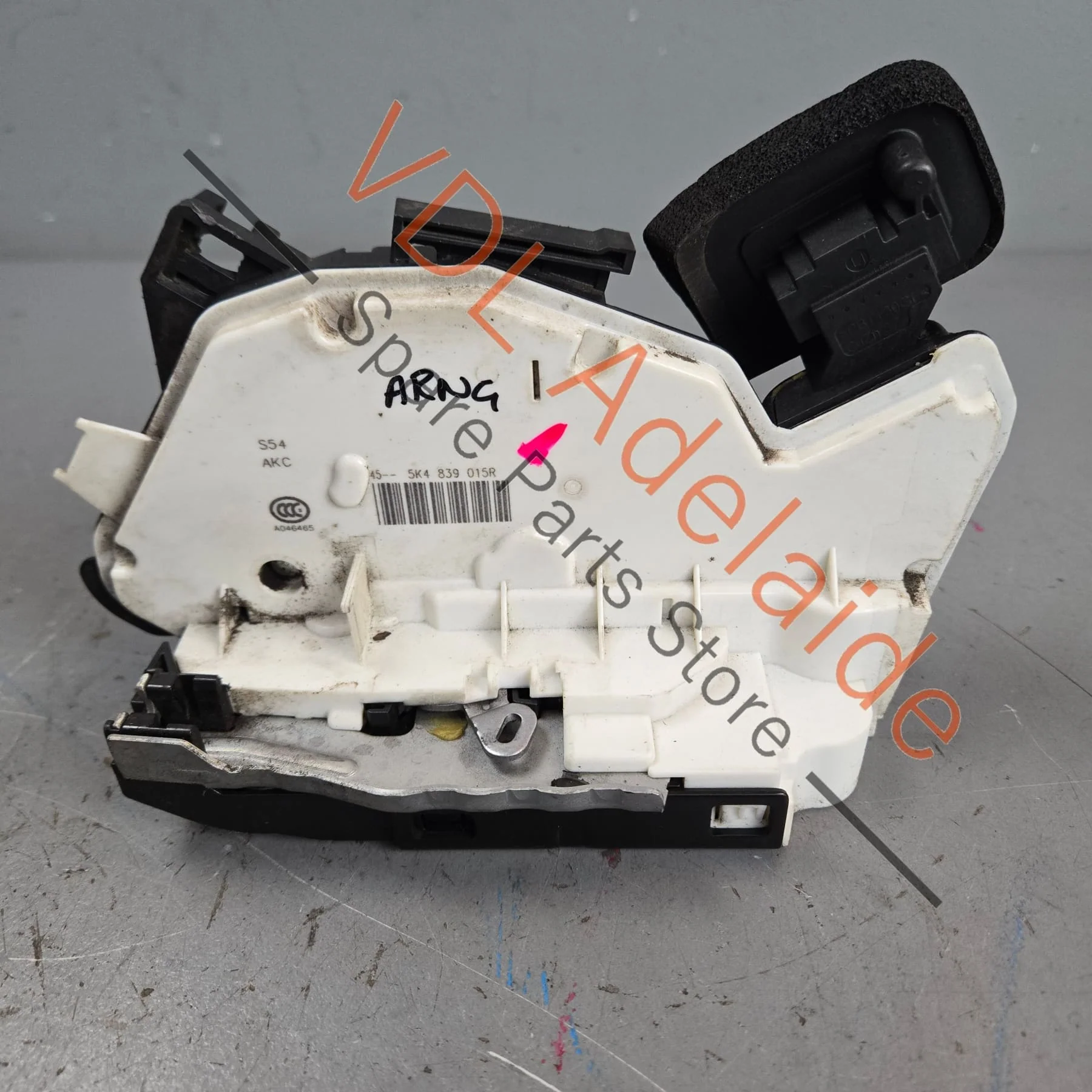 VW Golf Rear Left Side Door Lock Actuator 5K4839015R 5K4839015AG