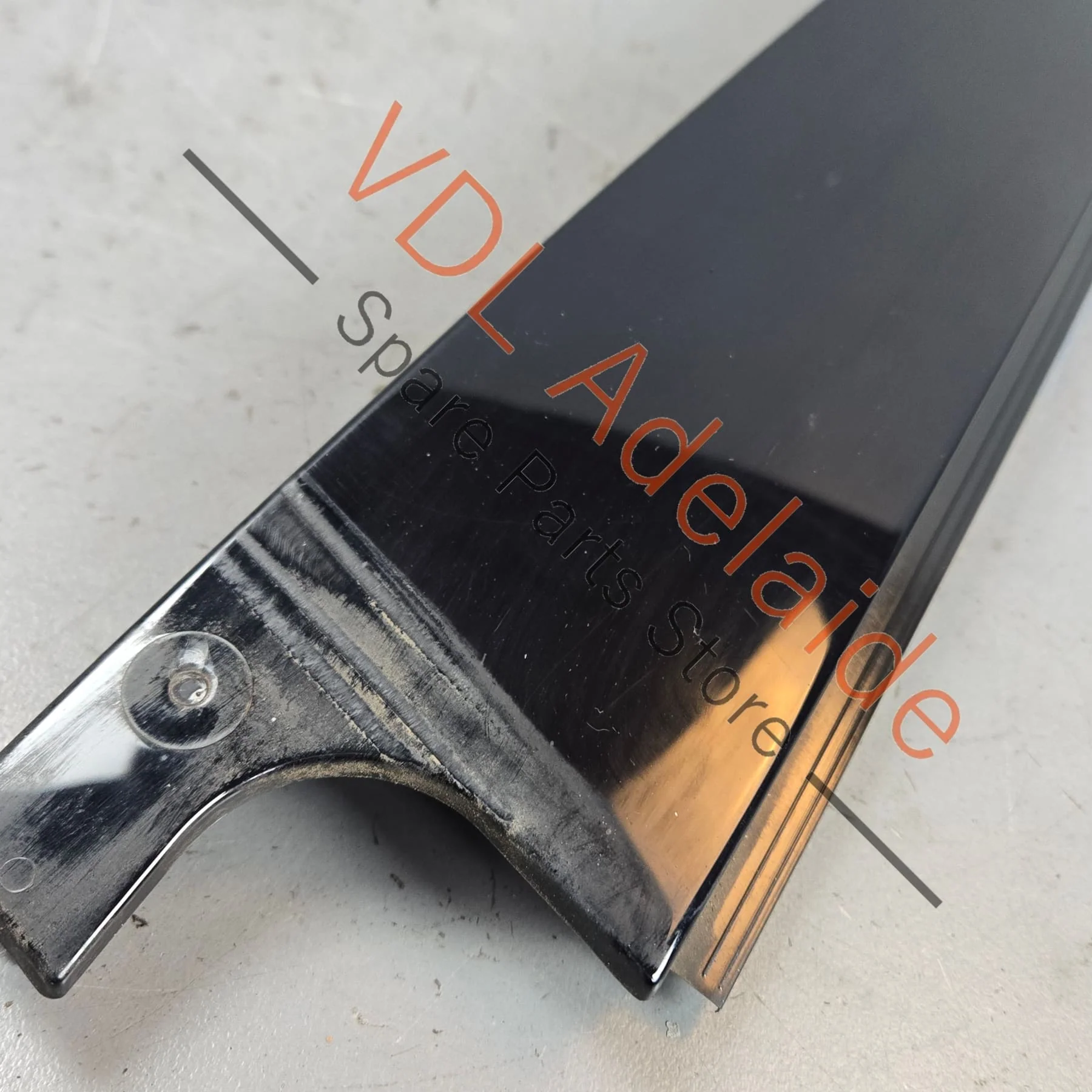 VW Golf Mk7 Gloss Black Rear Right B Pillar Exterior Trim for Door Window Frame 5G6839902B - Image 2