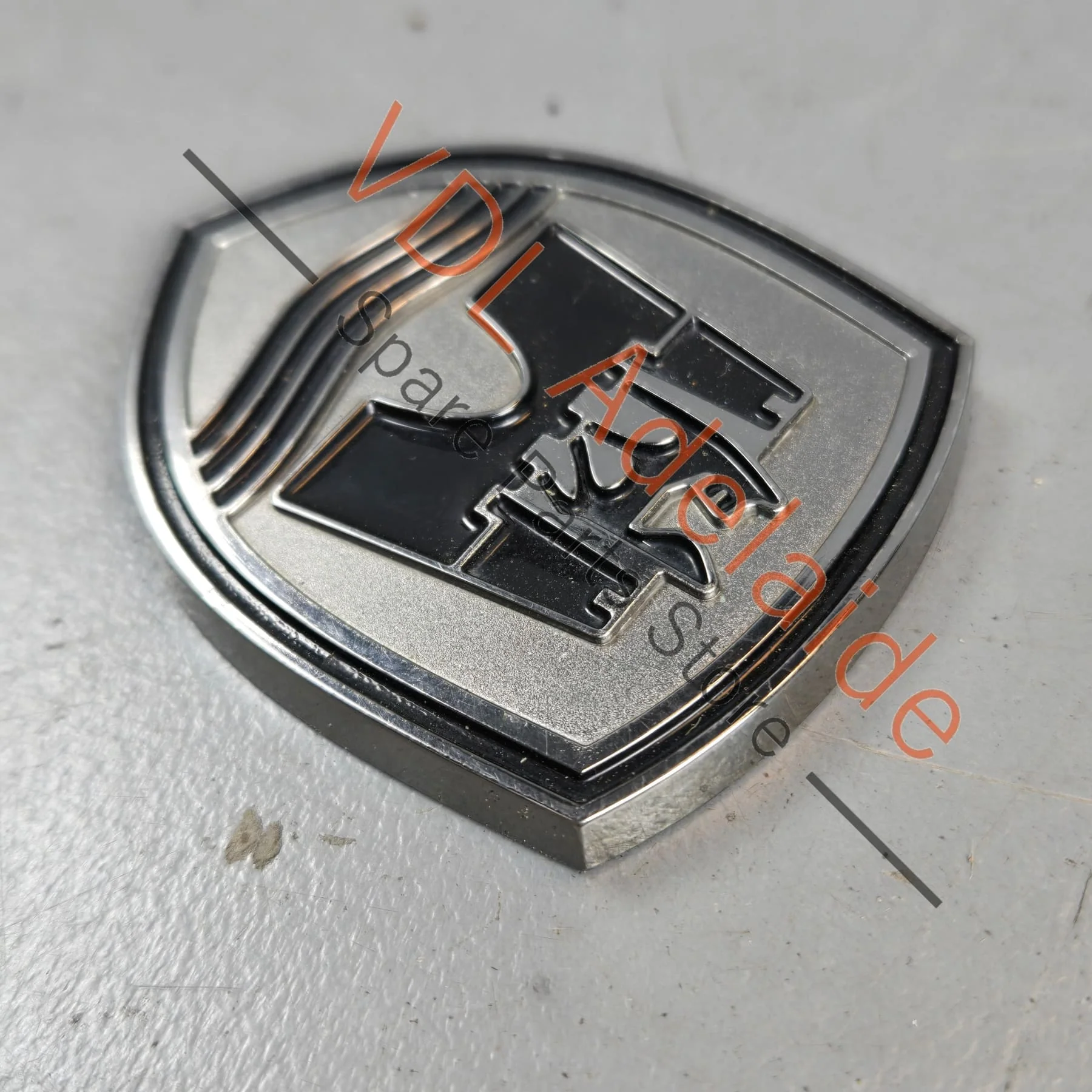 Genuine VW Wolfsburg Crest Badge Golf R 5G0853675WE - Image 3
