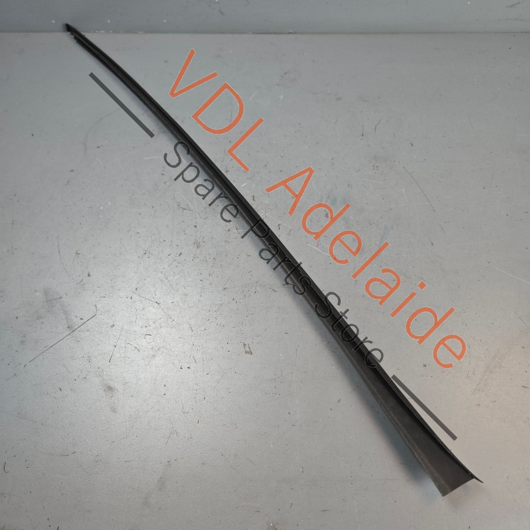 VW Golf MK7 Left Windscreen Water Deflector Edge Strip Trim Air Guide 5G0854327B