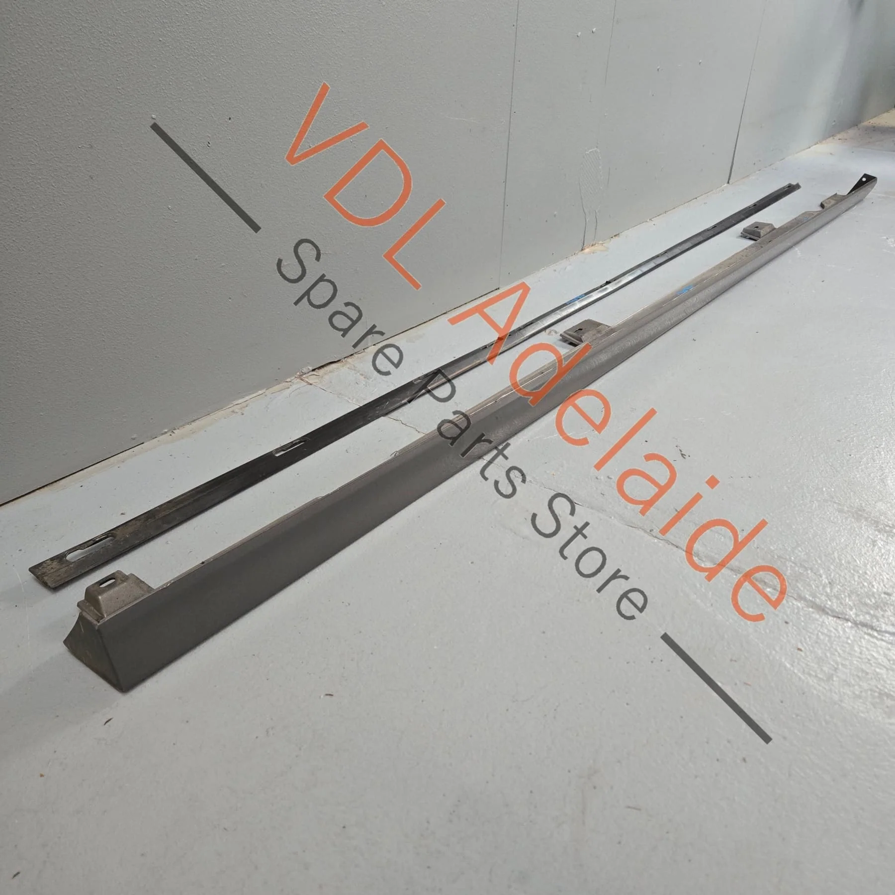 VW Golf R MK7 RHS Right Widened Sill Panel Sideskirt Rocker Panel Cover Trim Moulding 5G0853856